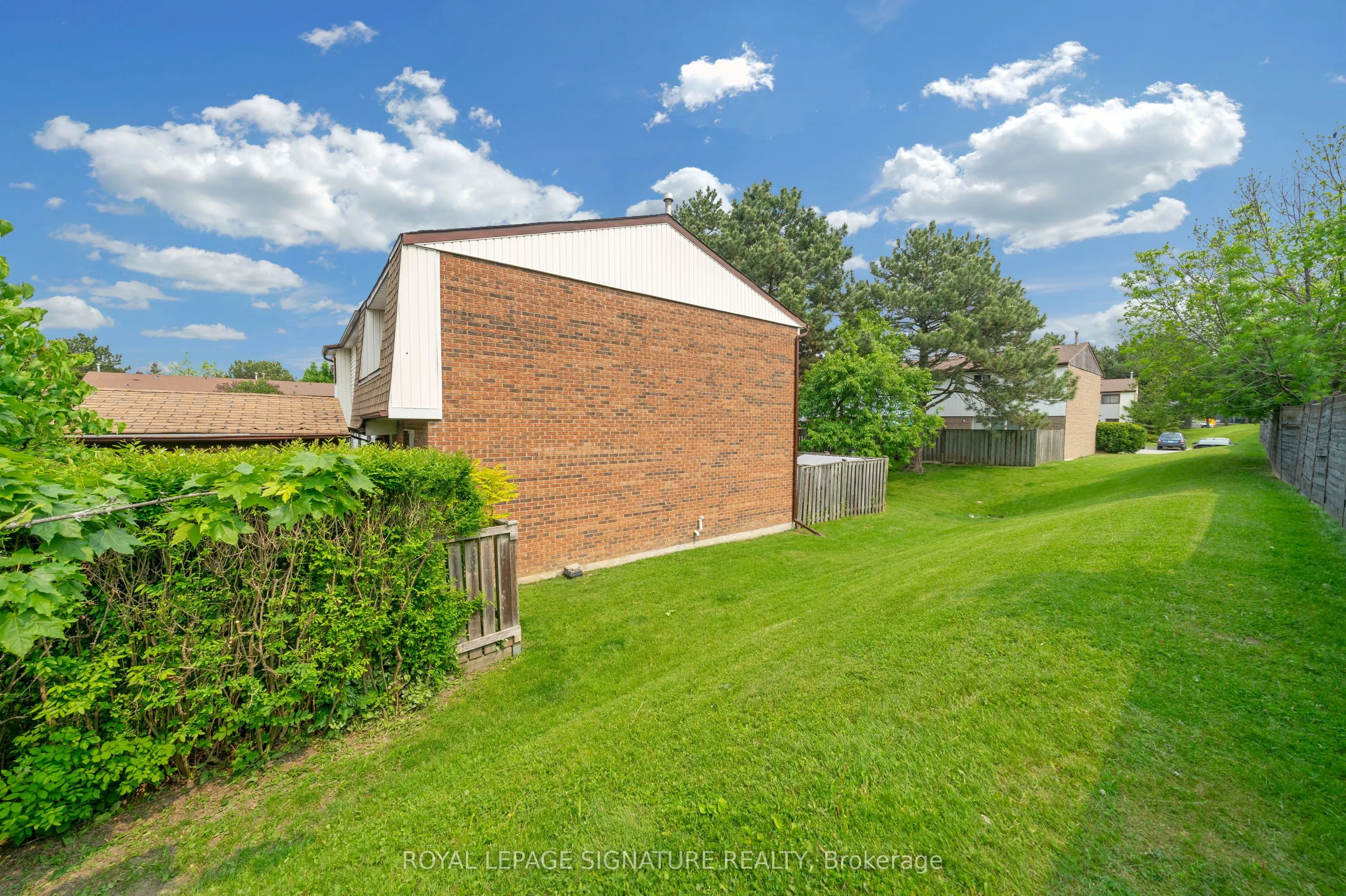 5 Early Apple Way, #47
