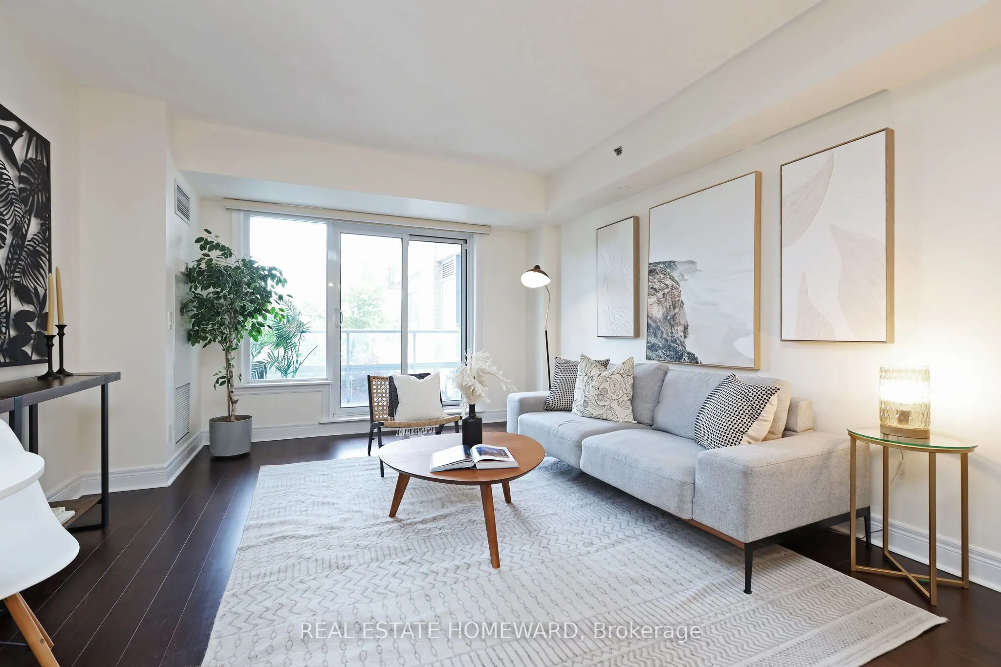701 Sheppard Avenue W, #302