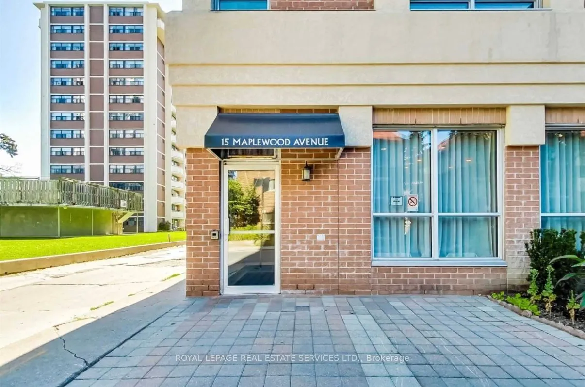 15 Maplewood Avenue, #208