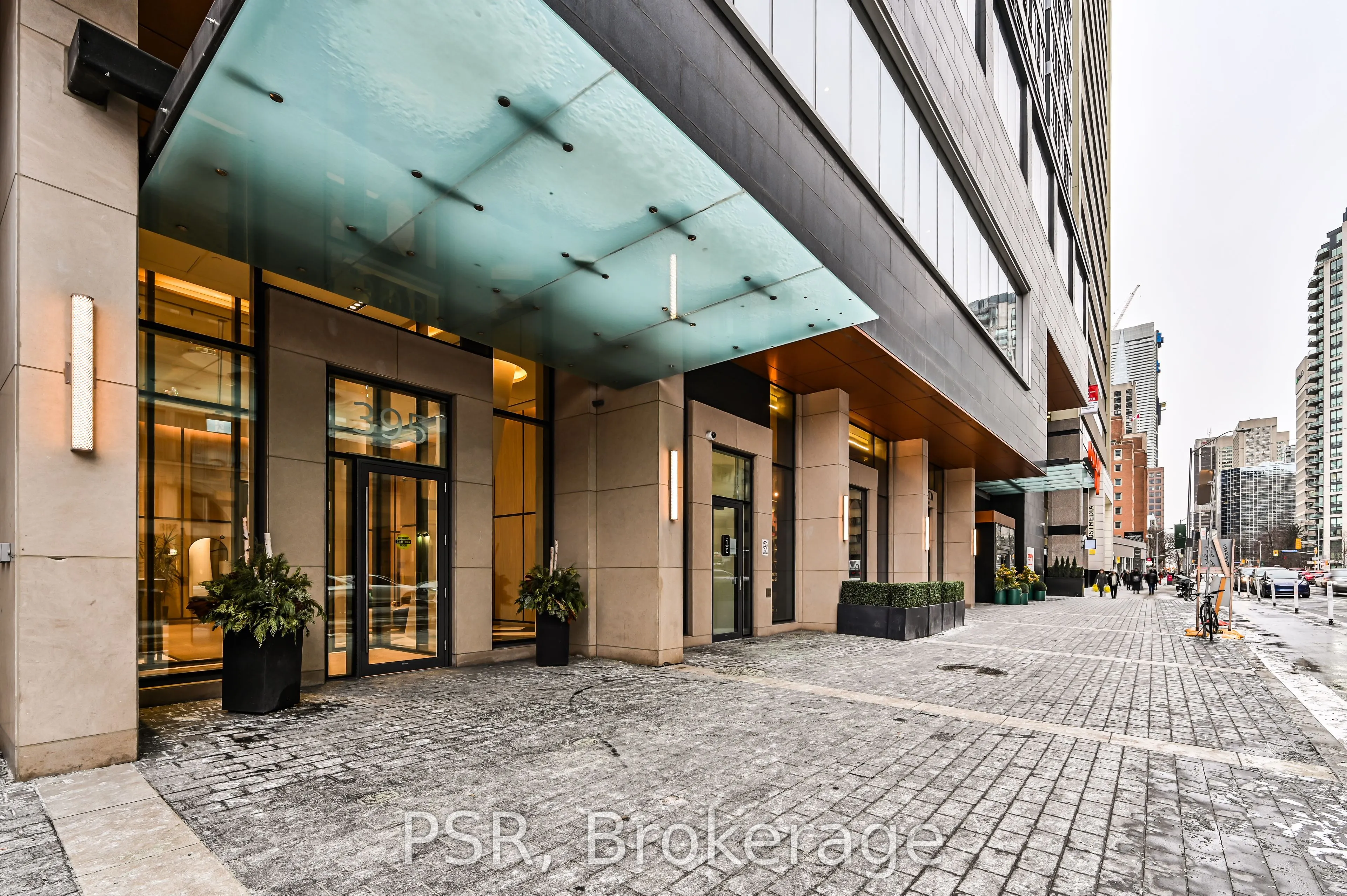 395 Bloor Street E, #4409