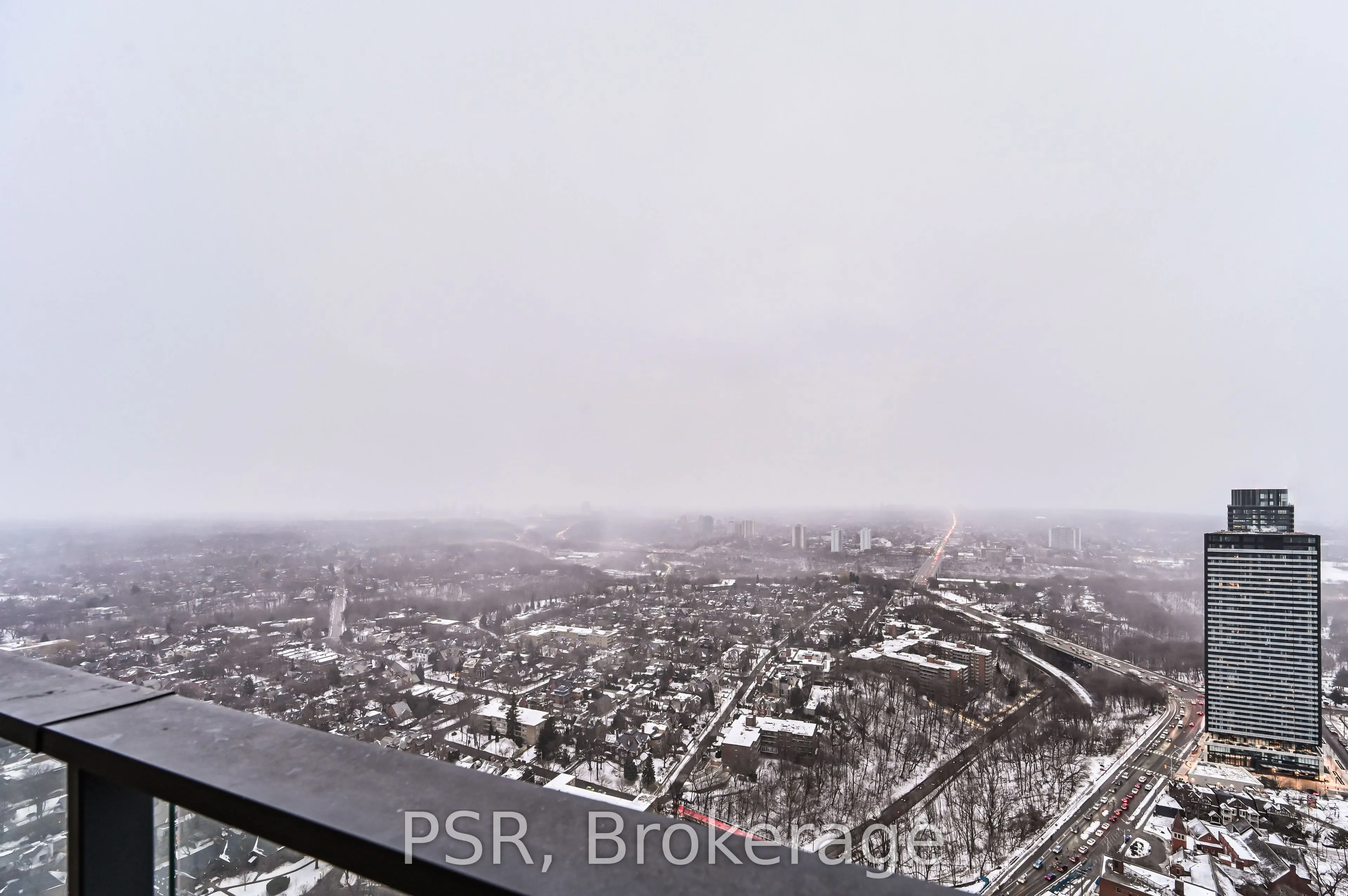 395 Bloor Street E, #4409