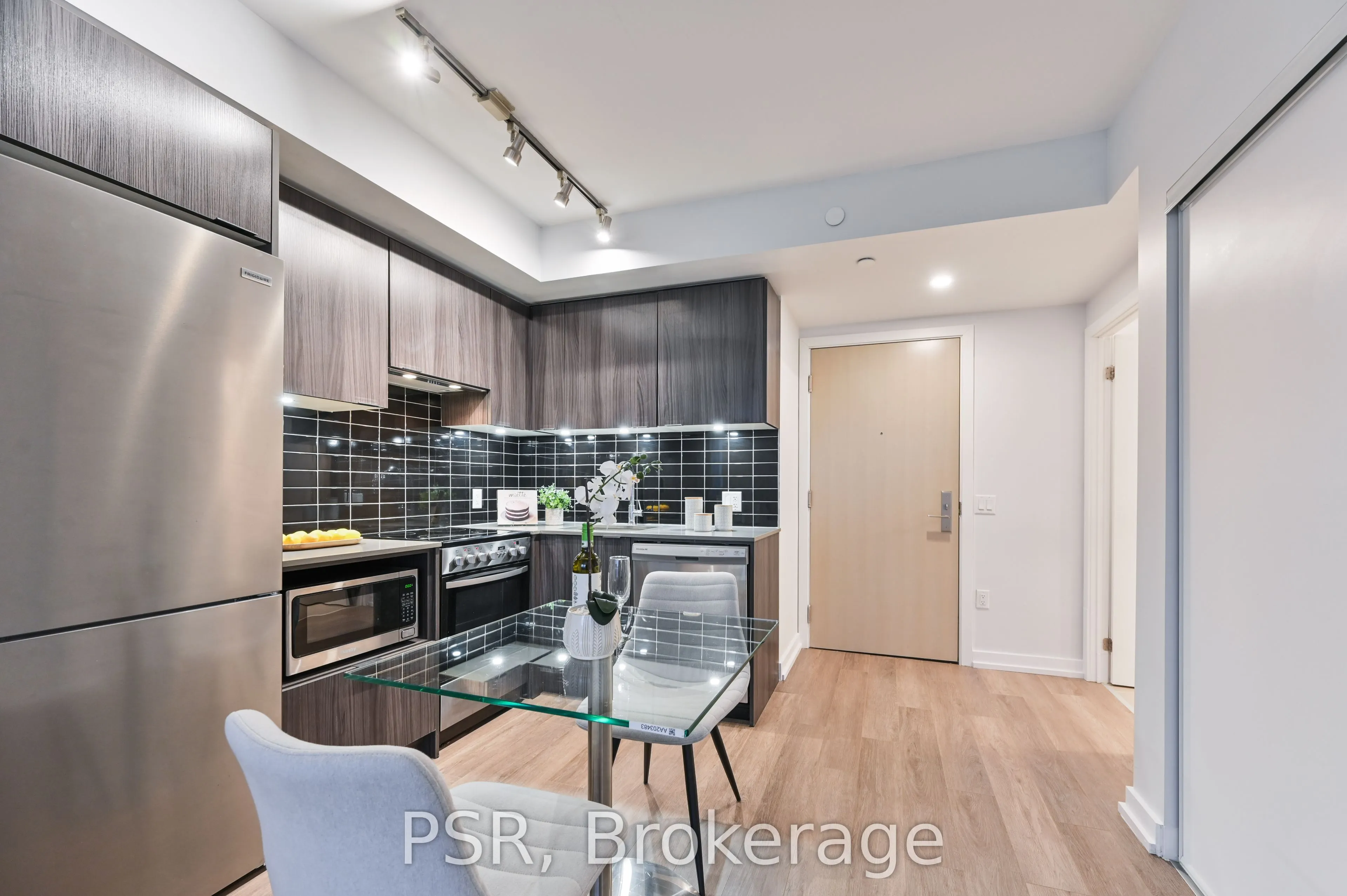 395 Bloor Street E, #4409