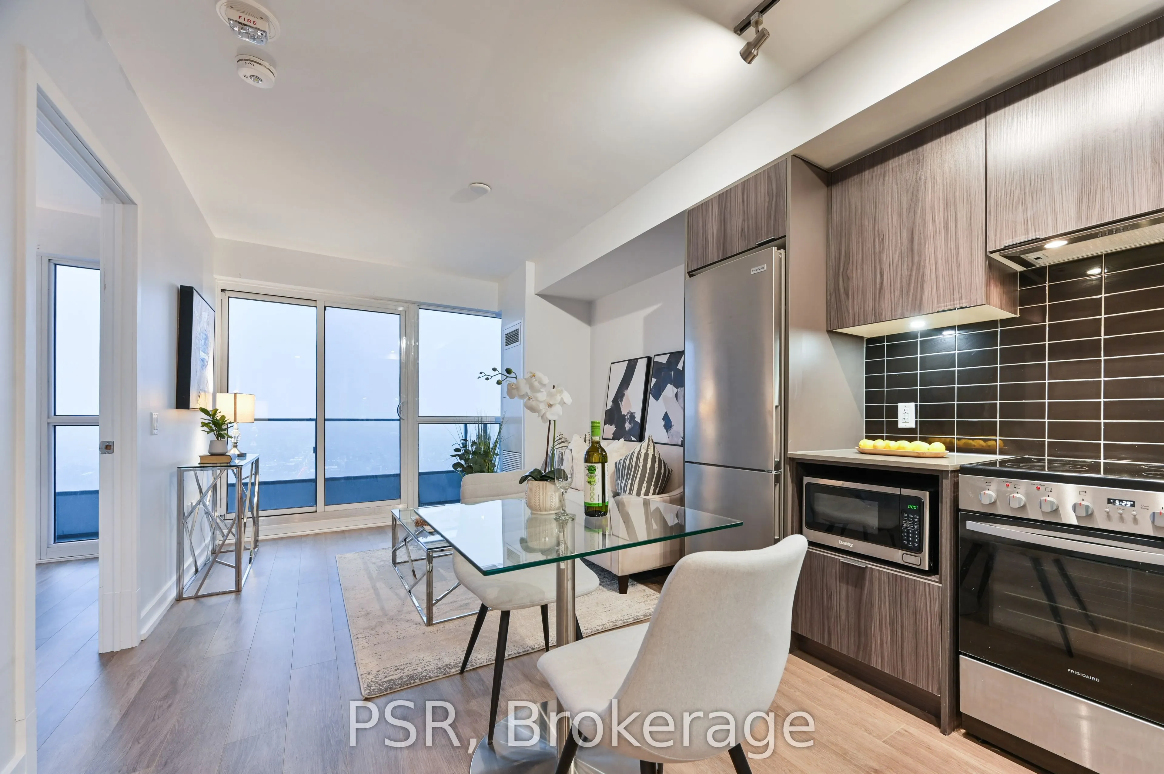 395 Bloor Street E, #4409