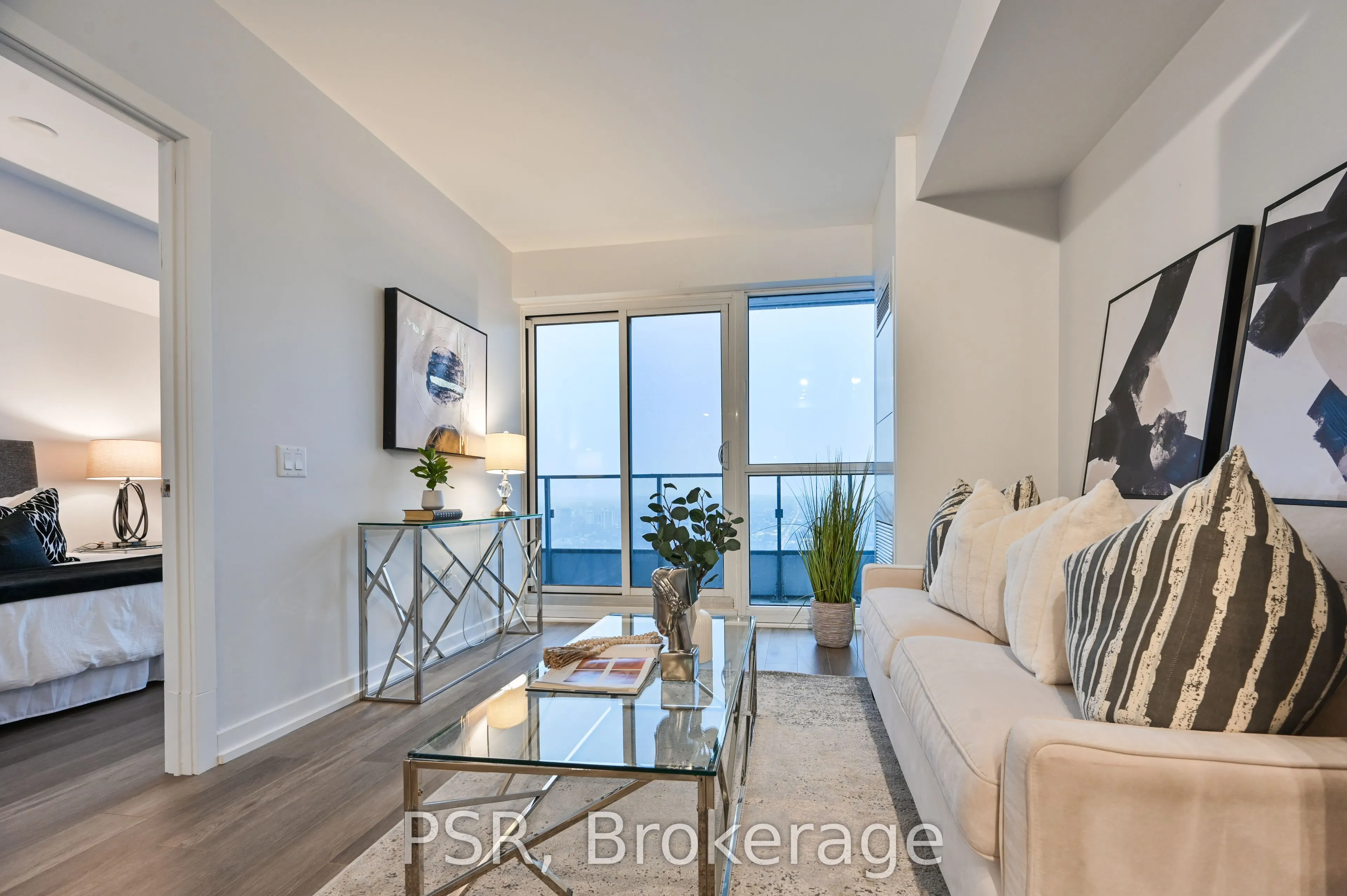 395 Bloor Street E, #4409