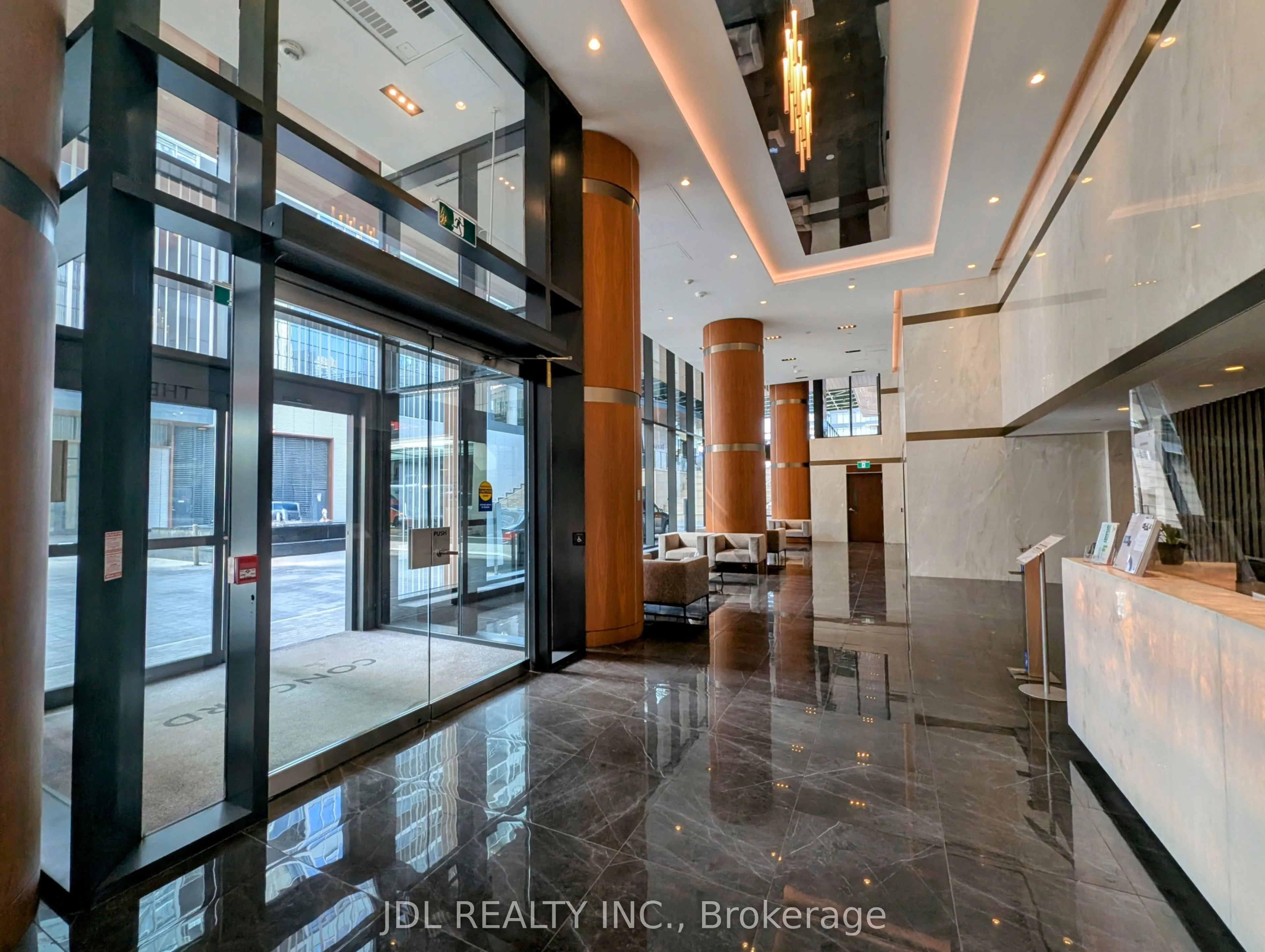 17 Bathurst Street, #1908
