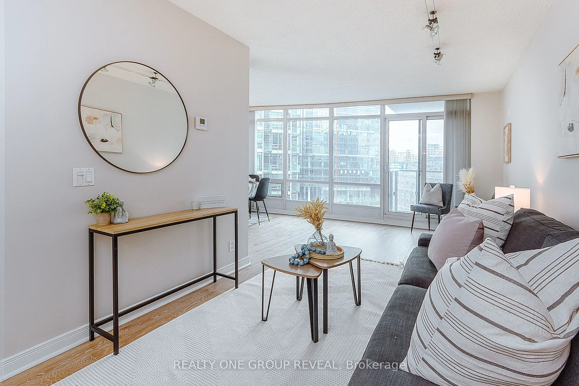 373 Front Street W, #1101
