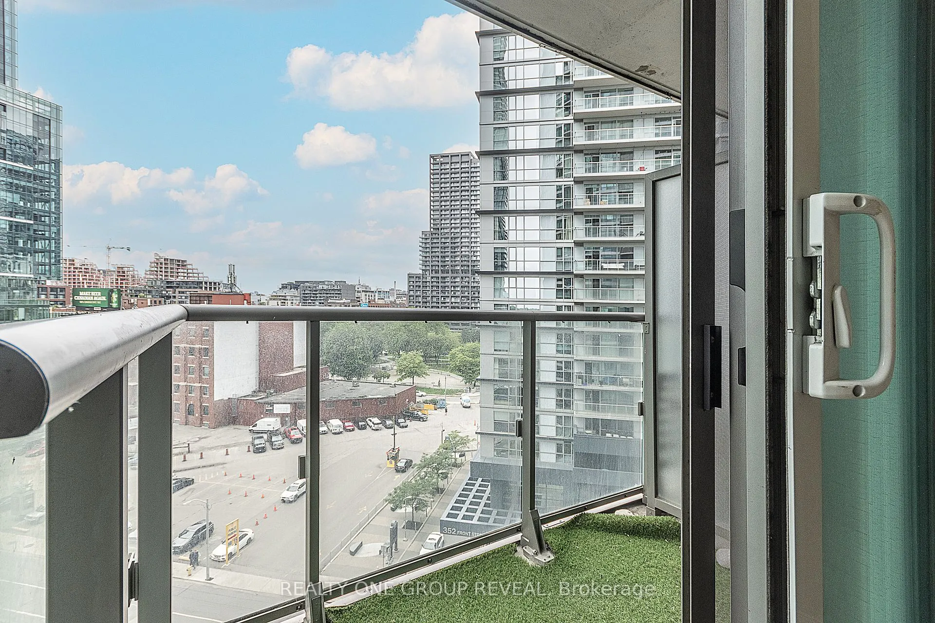 373 Front Street W, #1101