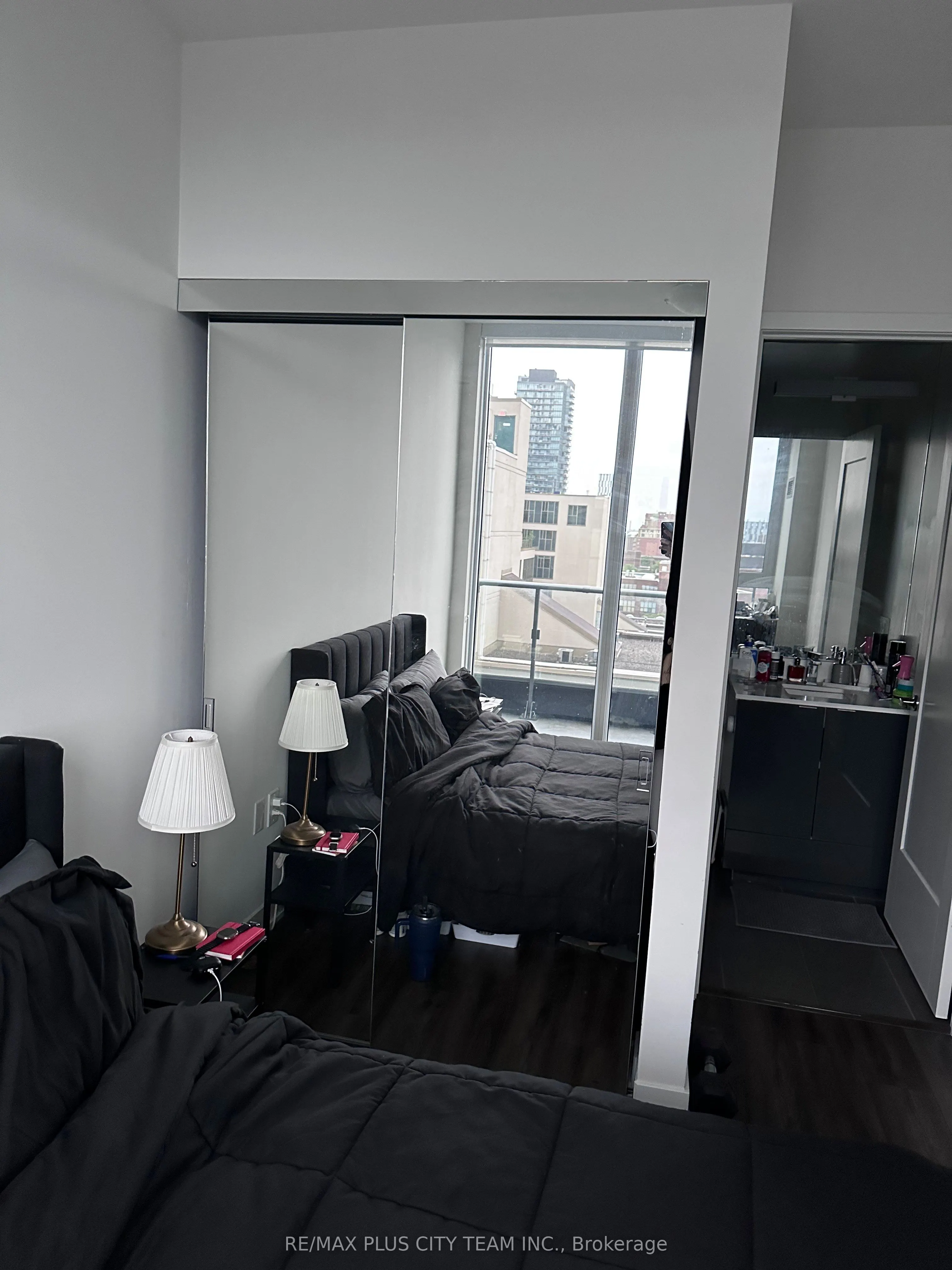 60 Princess Street, #1017 SE