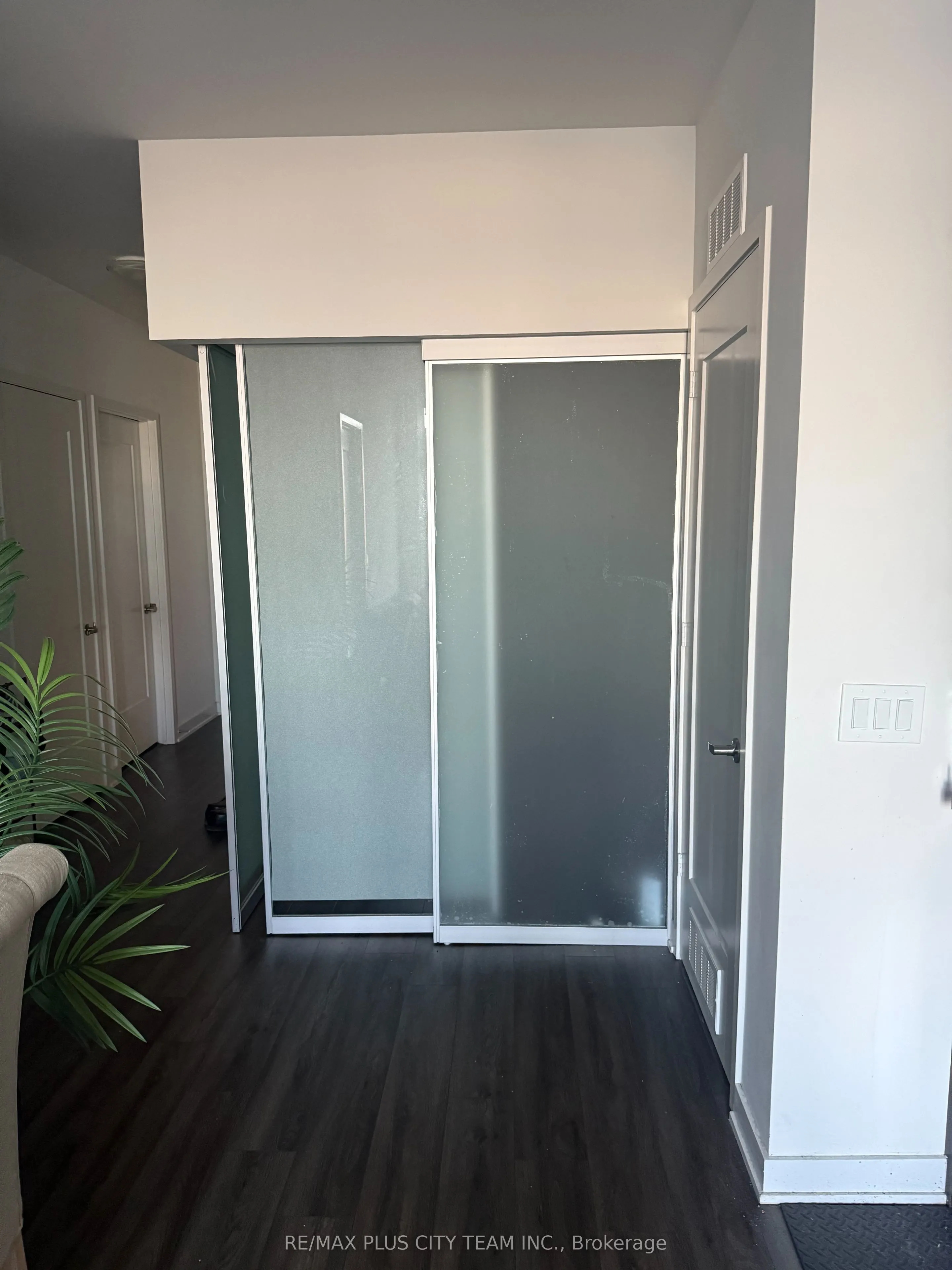 60 Princess Street, #1017 SE