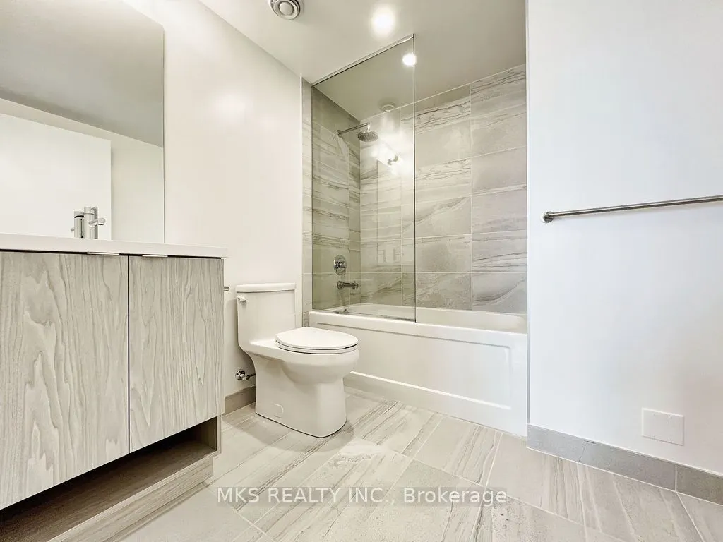 55 Cooper Street N, #7711