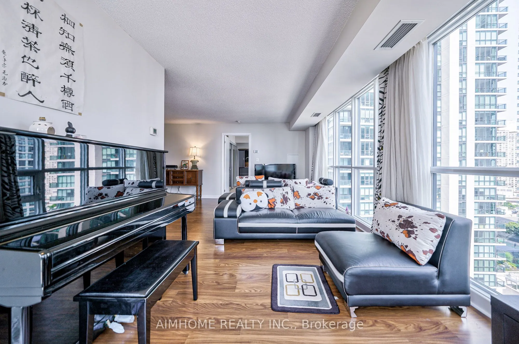 33 Bay Street, #1508