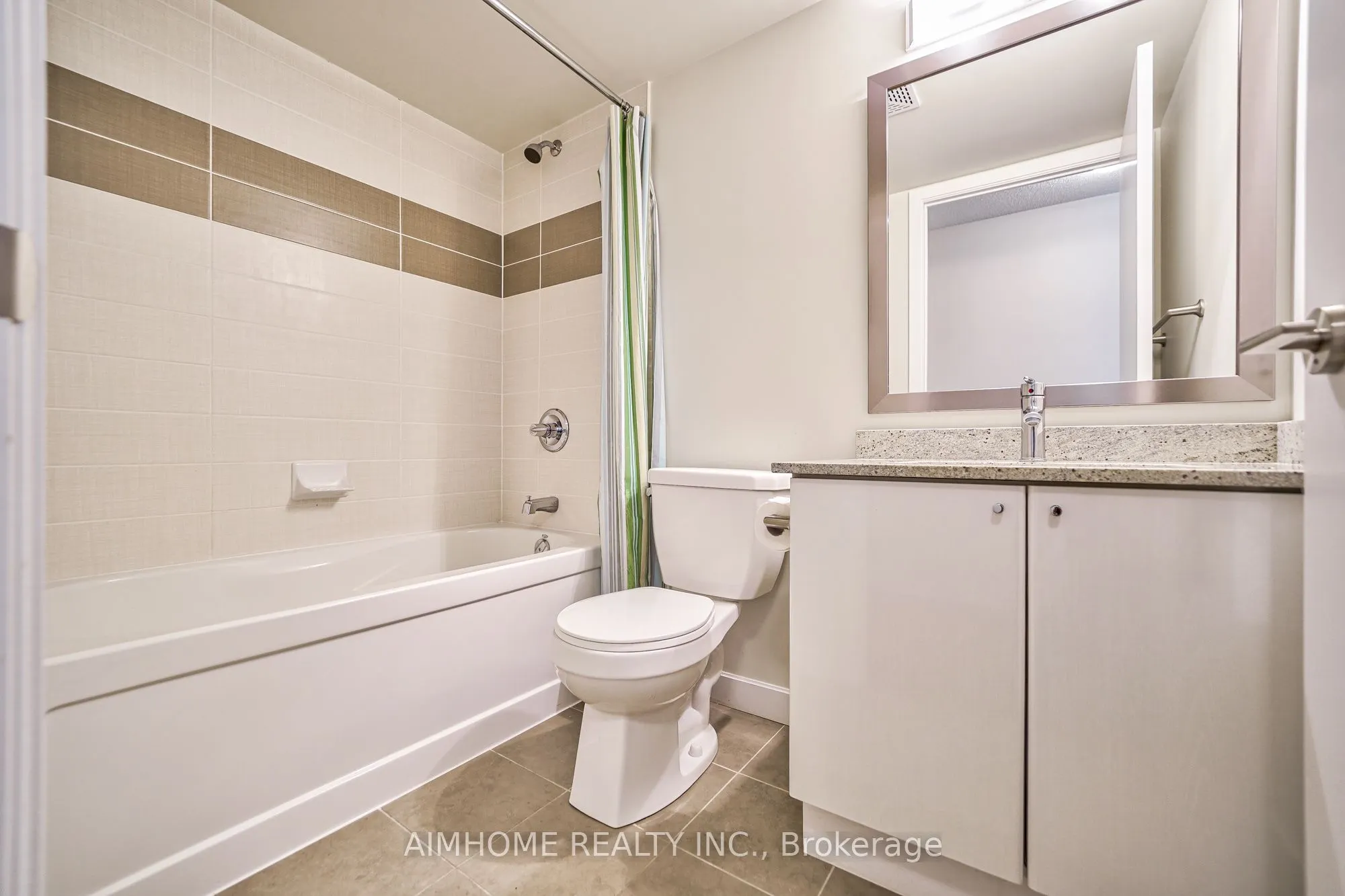 33 Bay Street, #1508