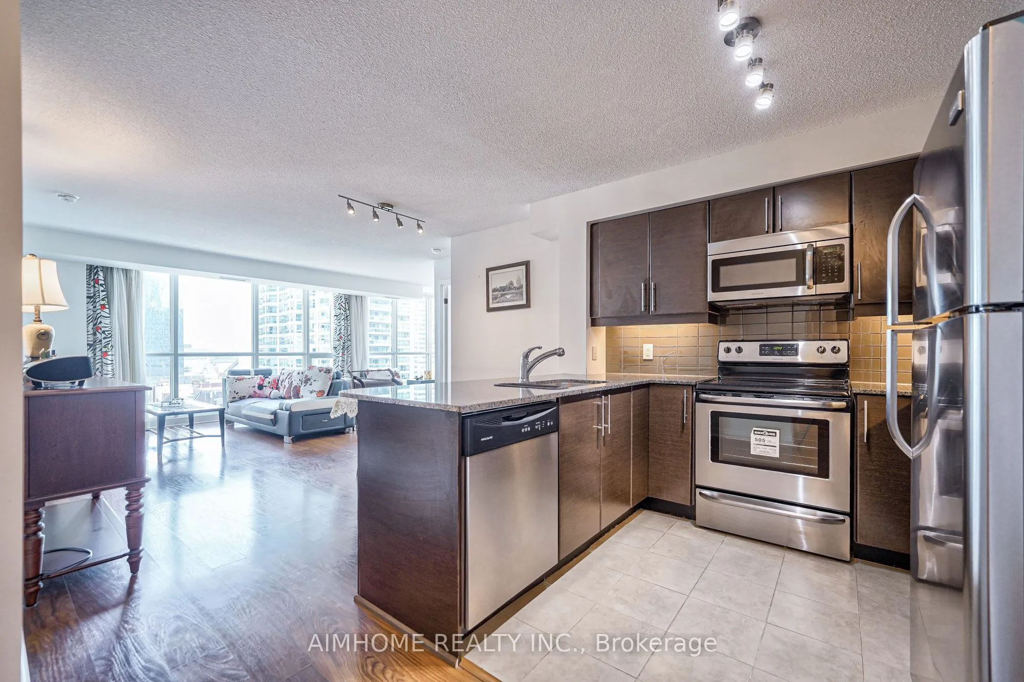 33 Bay Street, #1508