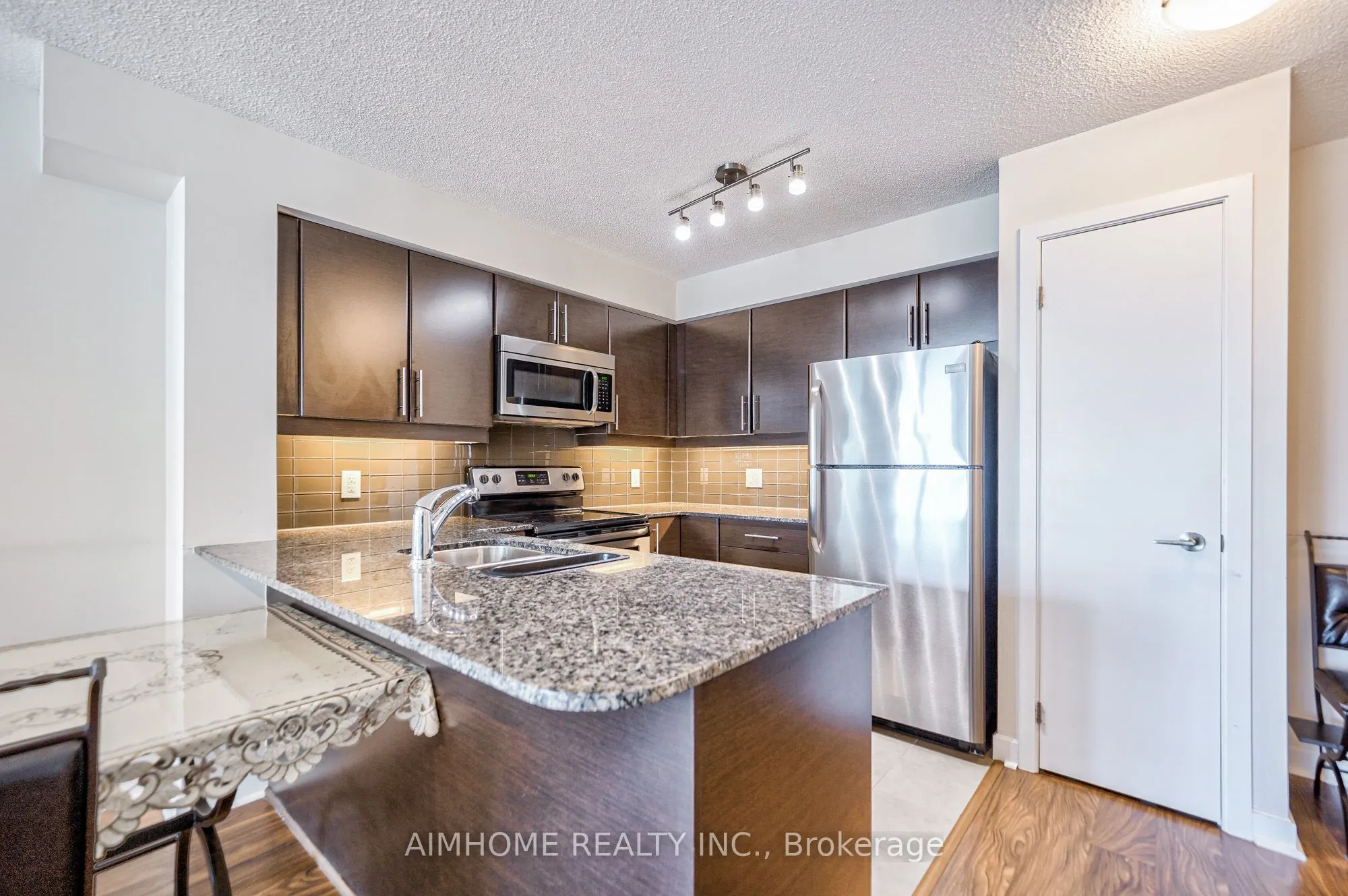 33 Bay Street, #1508