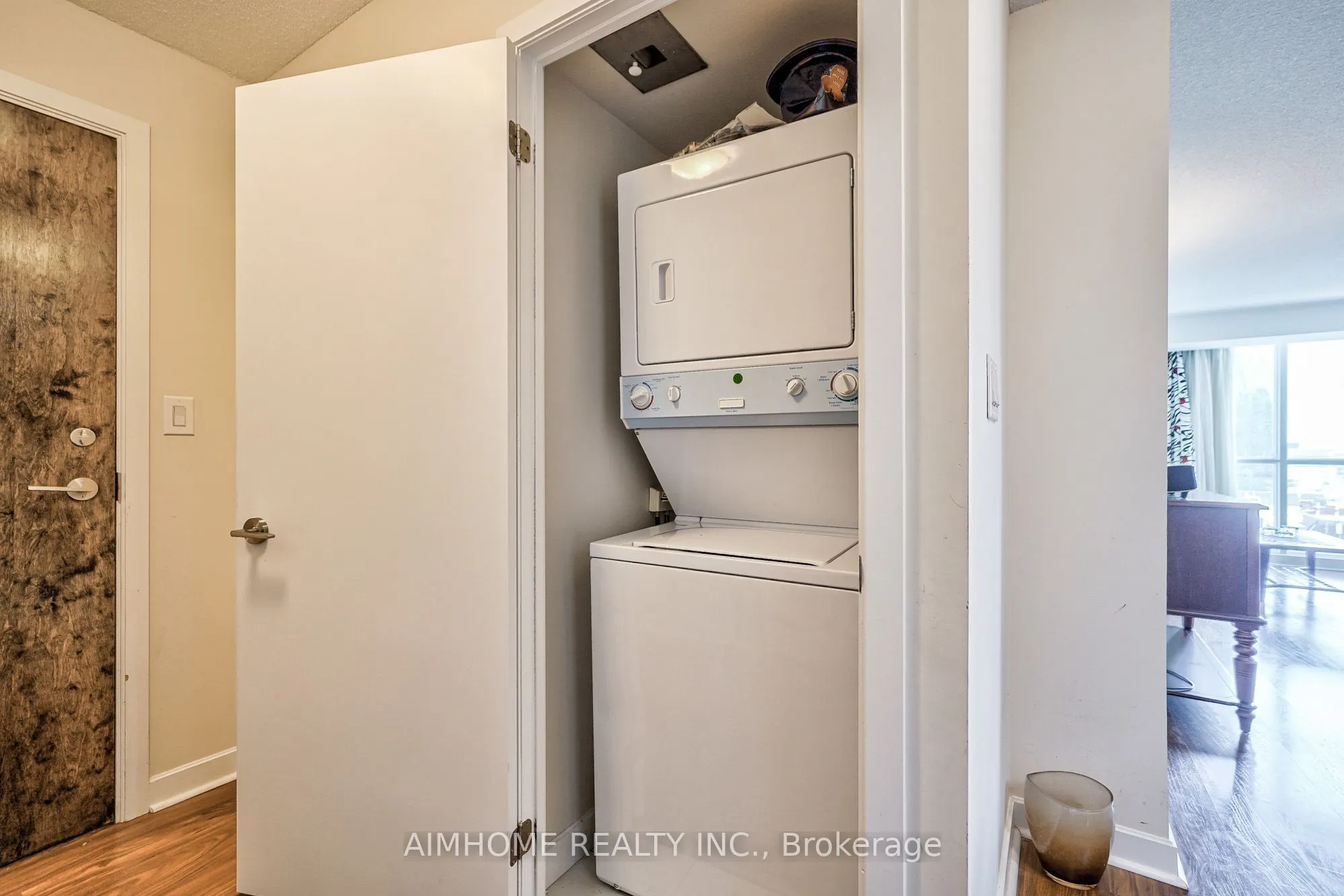 33 Bay Street, #1508