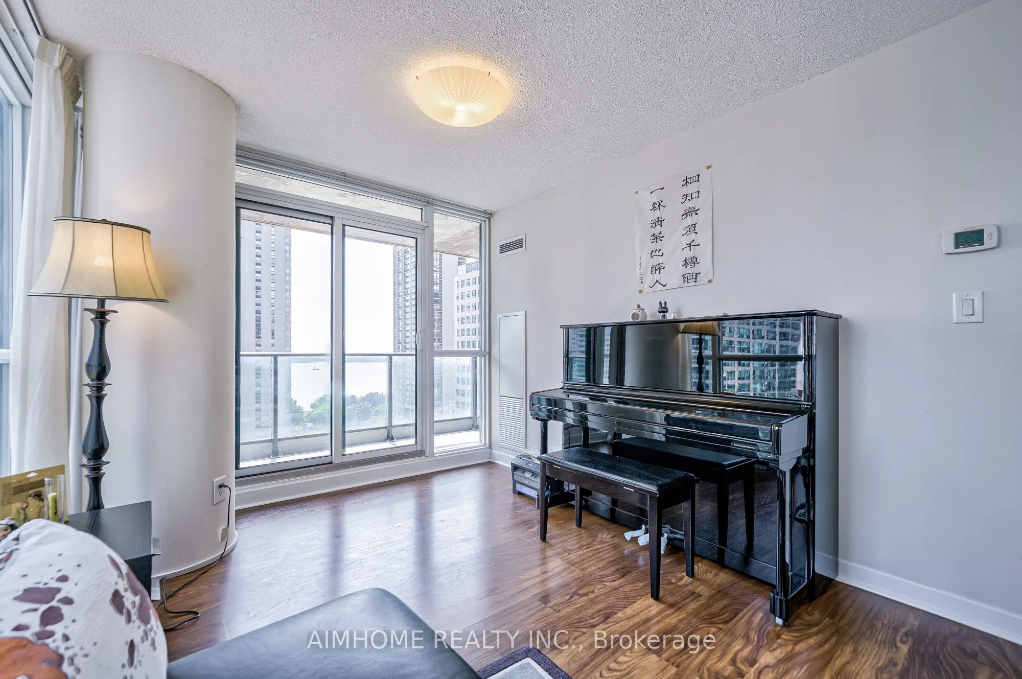 33 Bay Street, #1508
