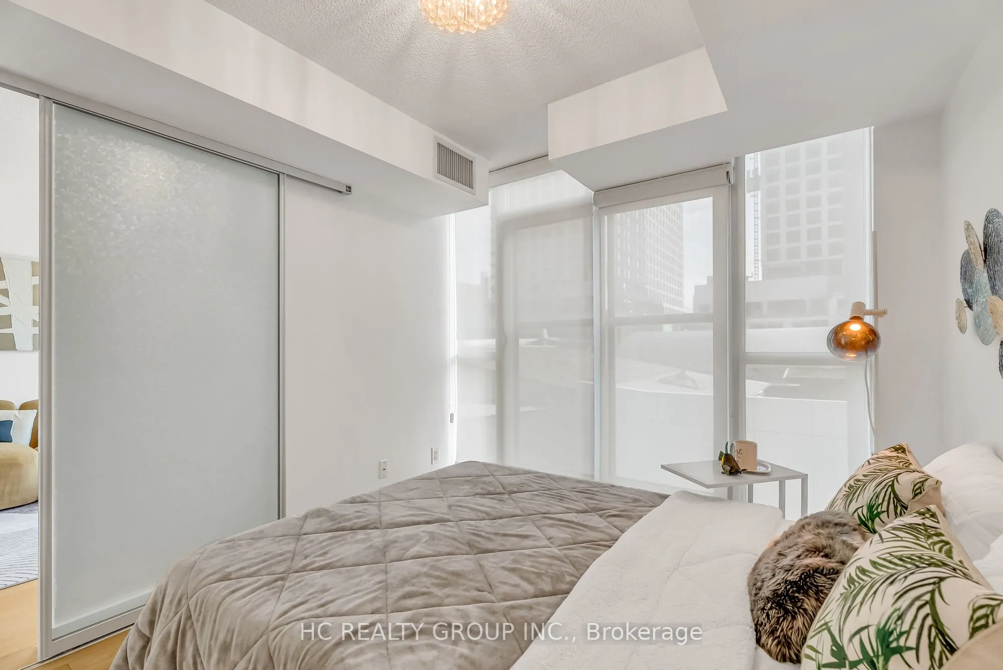 320 Richmond Street E, #322