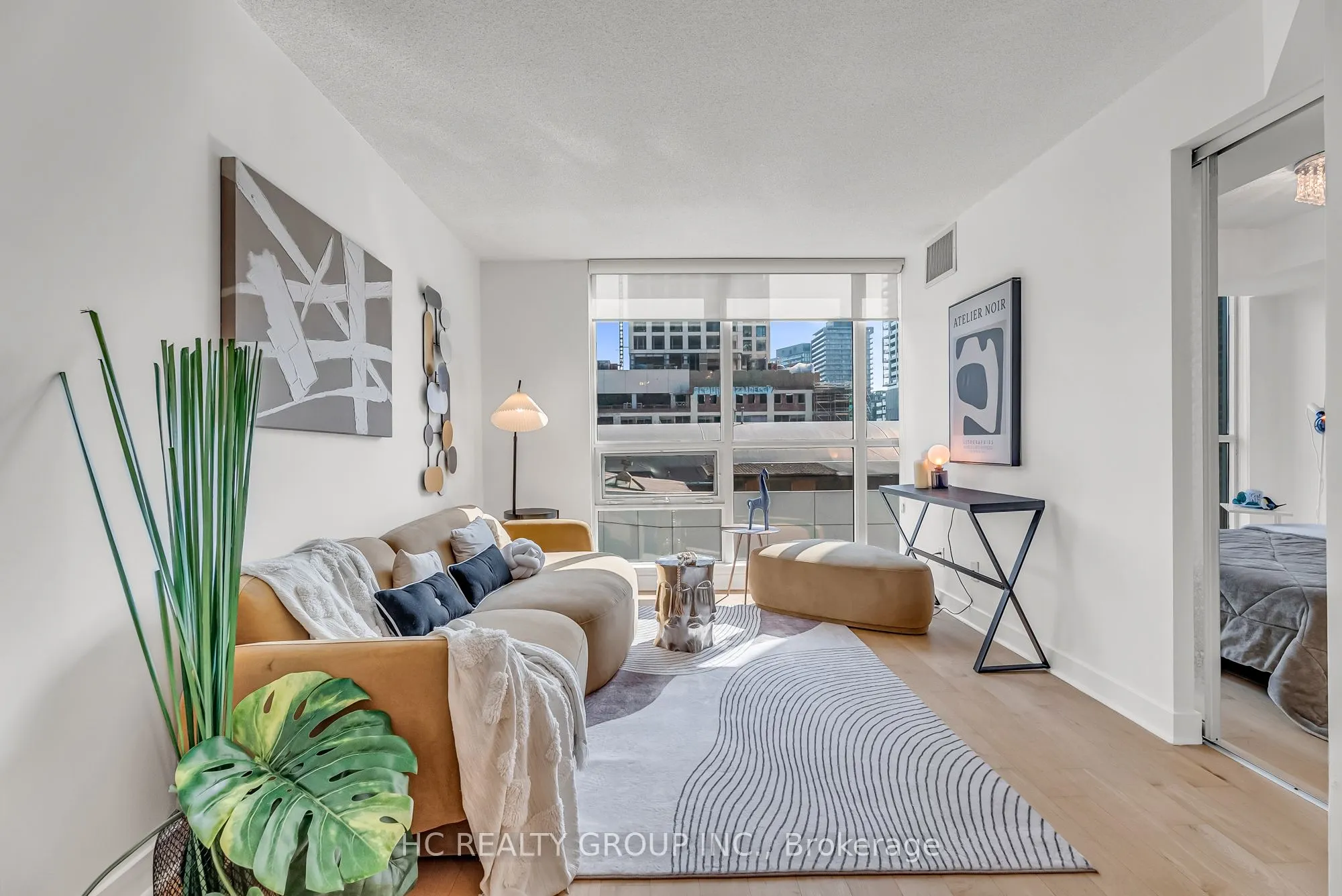 320 Richmond Street E, #322