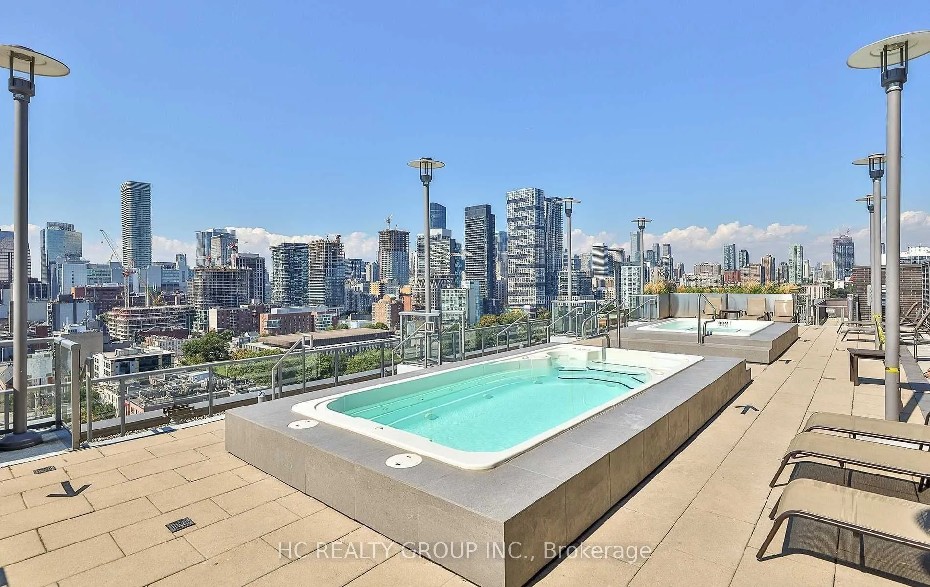 320 Richmond Street E, #322