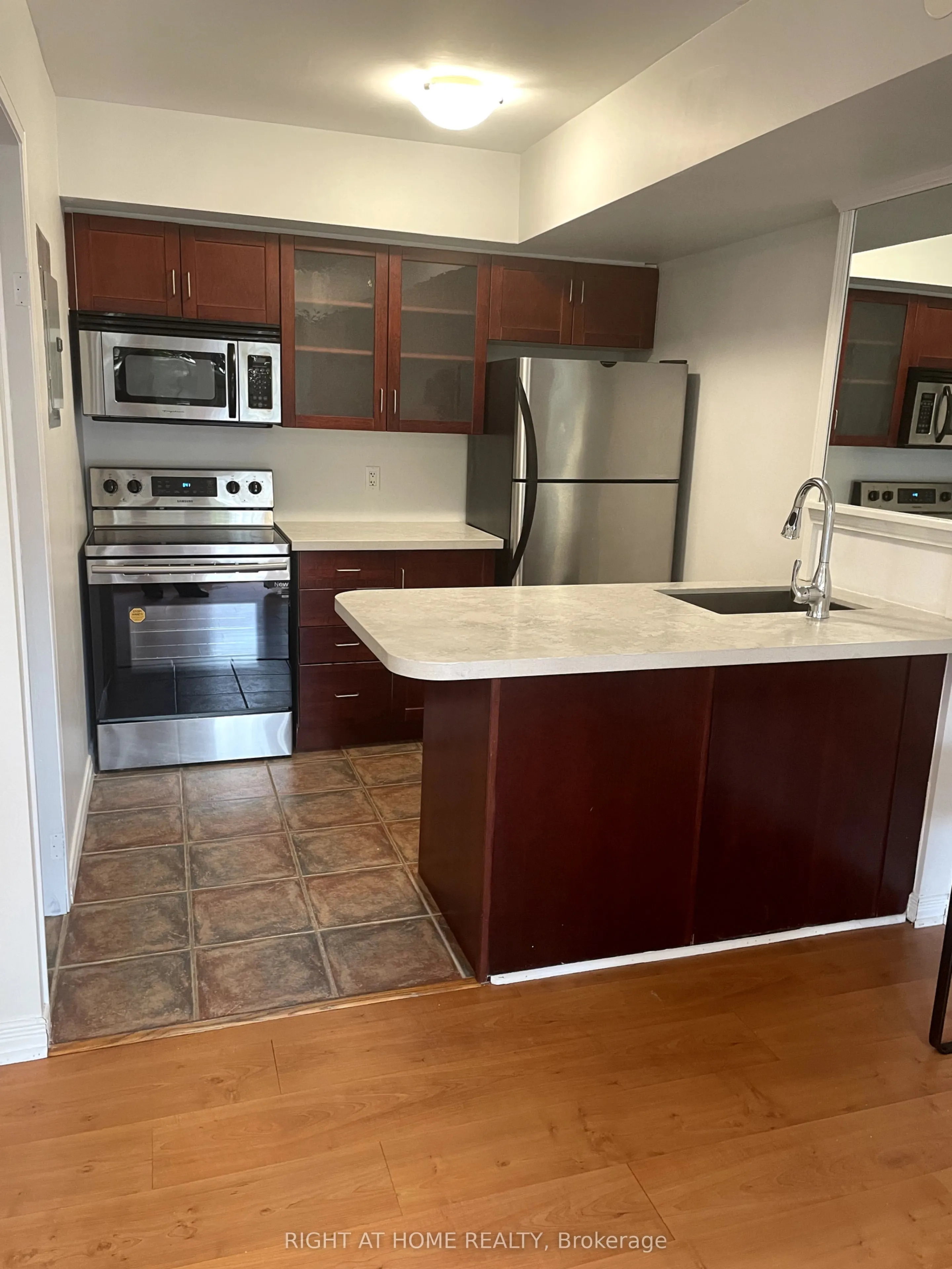 46 East Liberty Street, #522