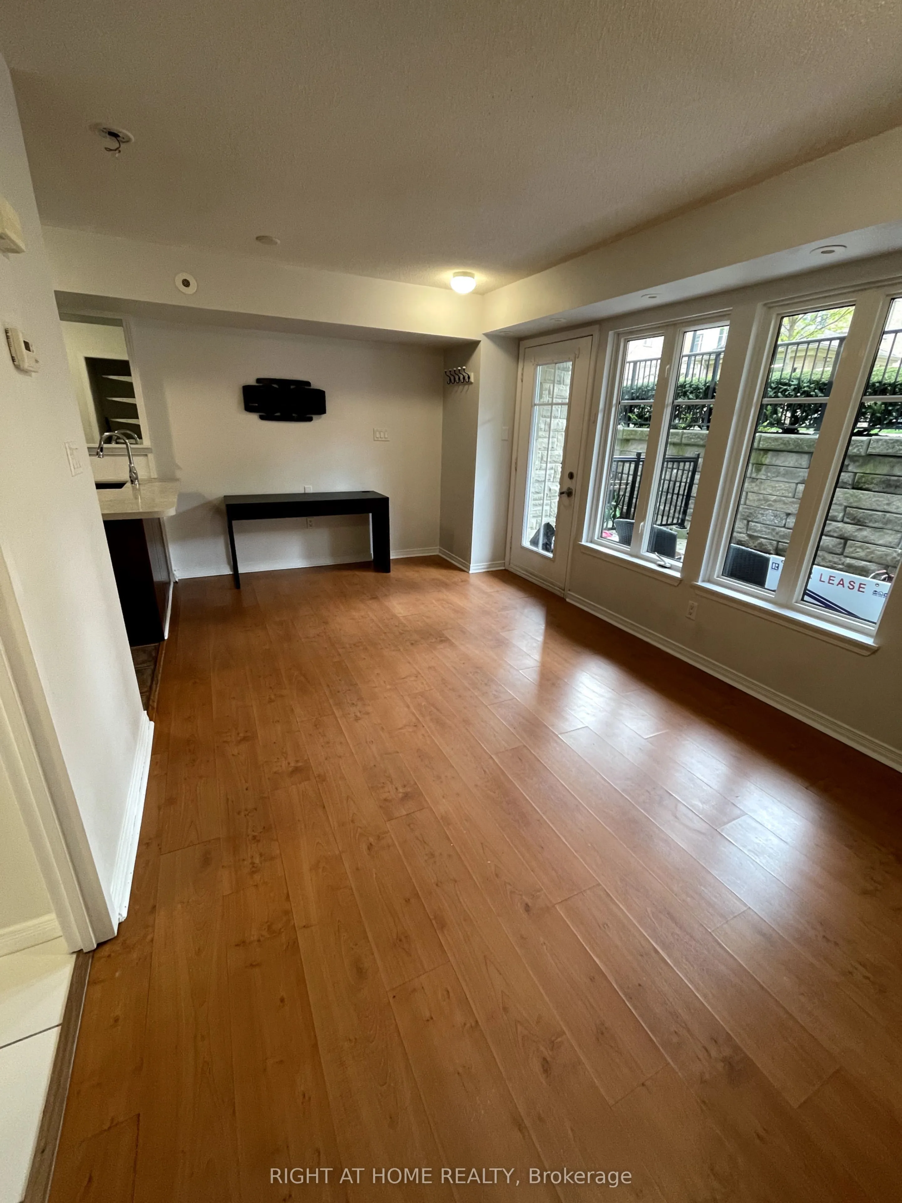 46 East Liberty Street, #522