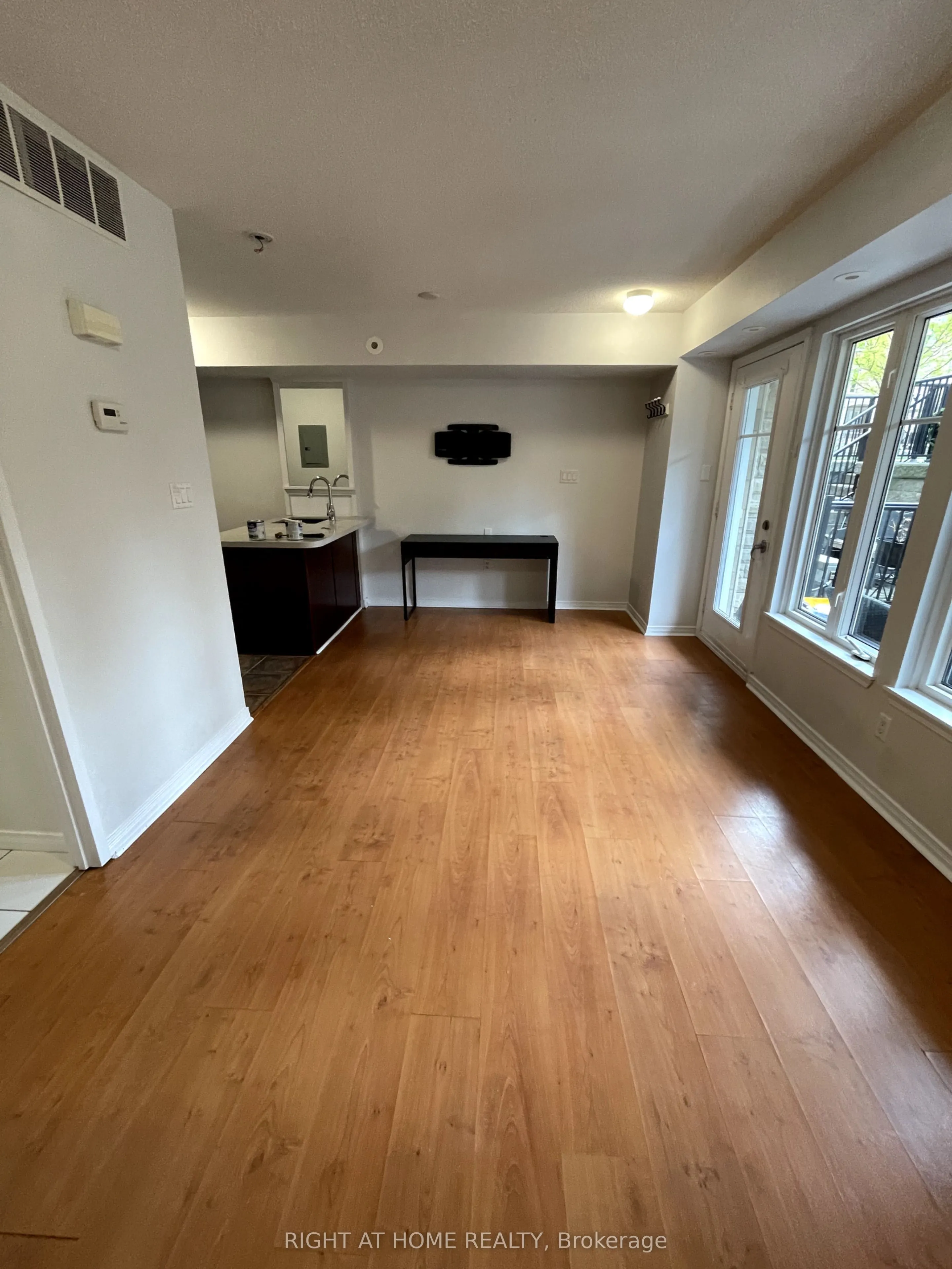 46 East Liberty Street, #522