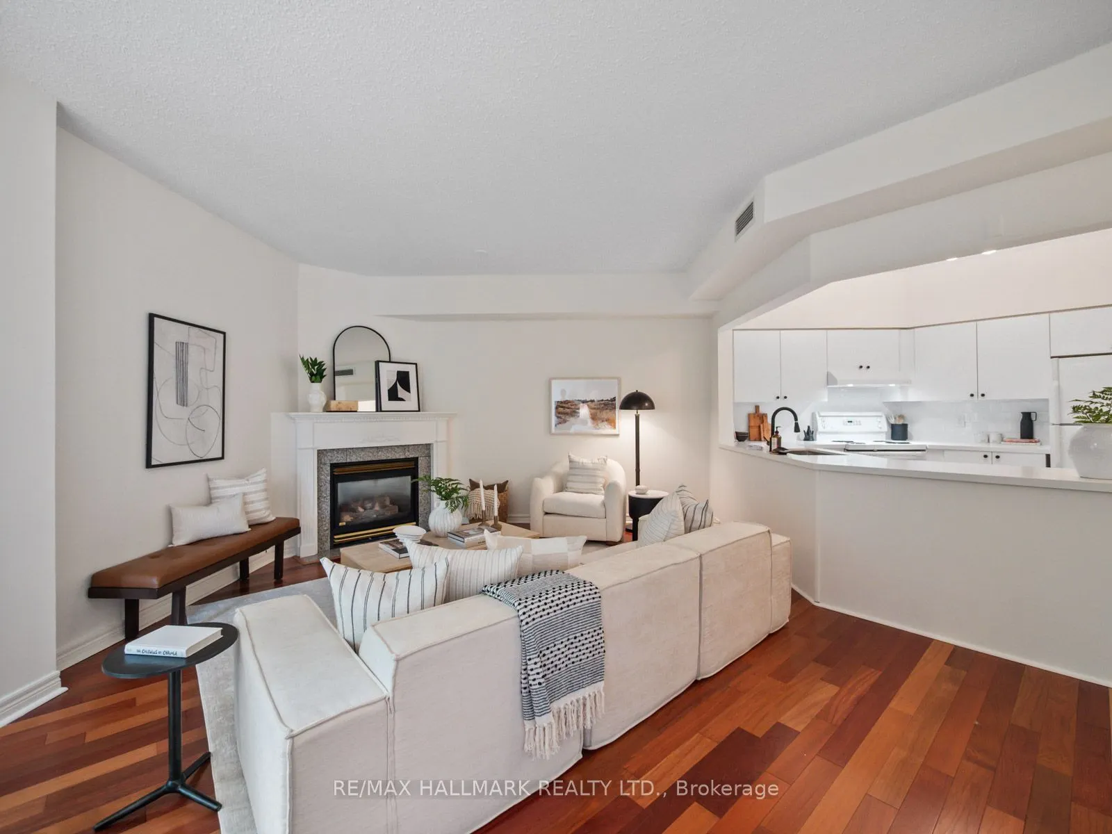 211 Randolph Road, #413