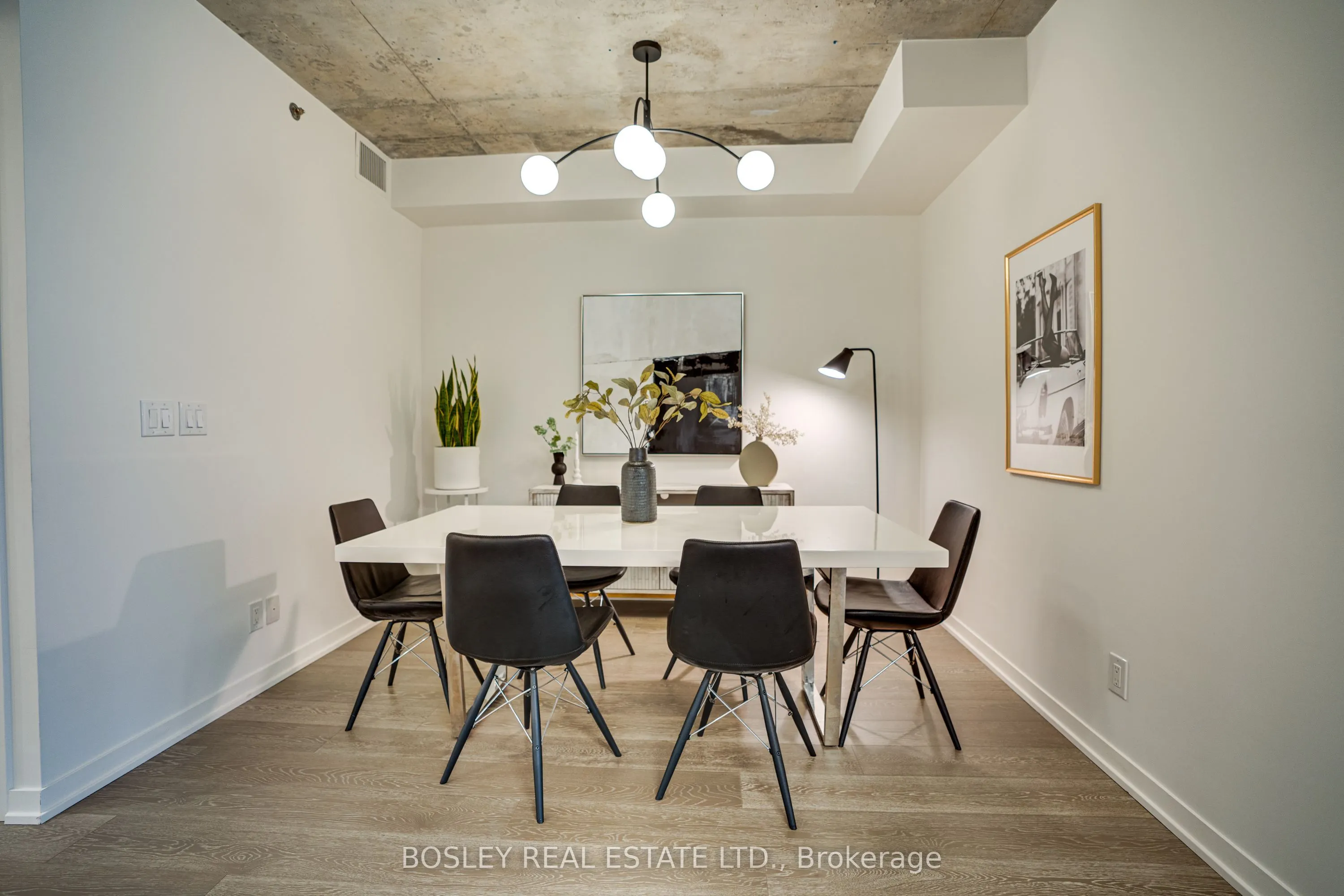 8 Gladstone Avenue, #403