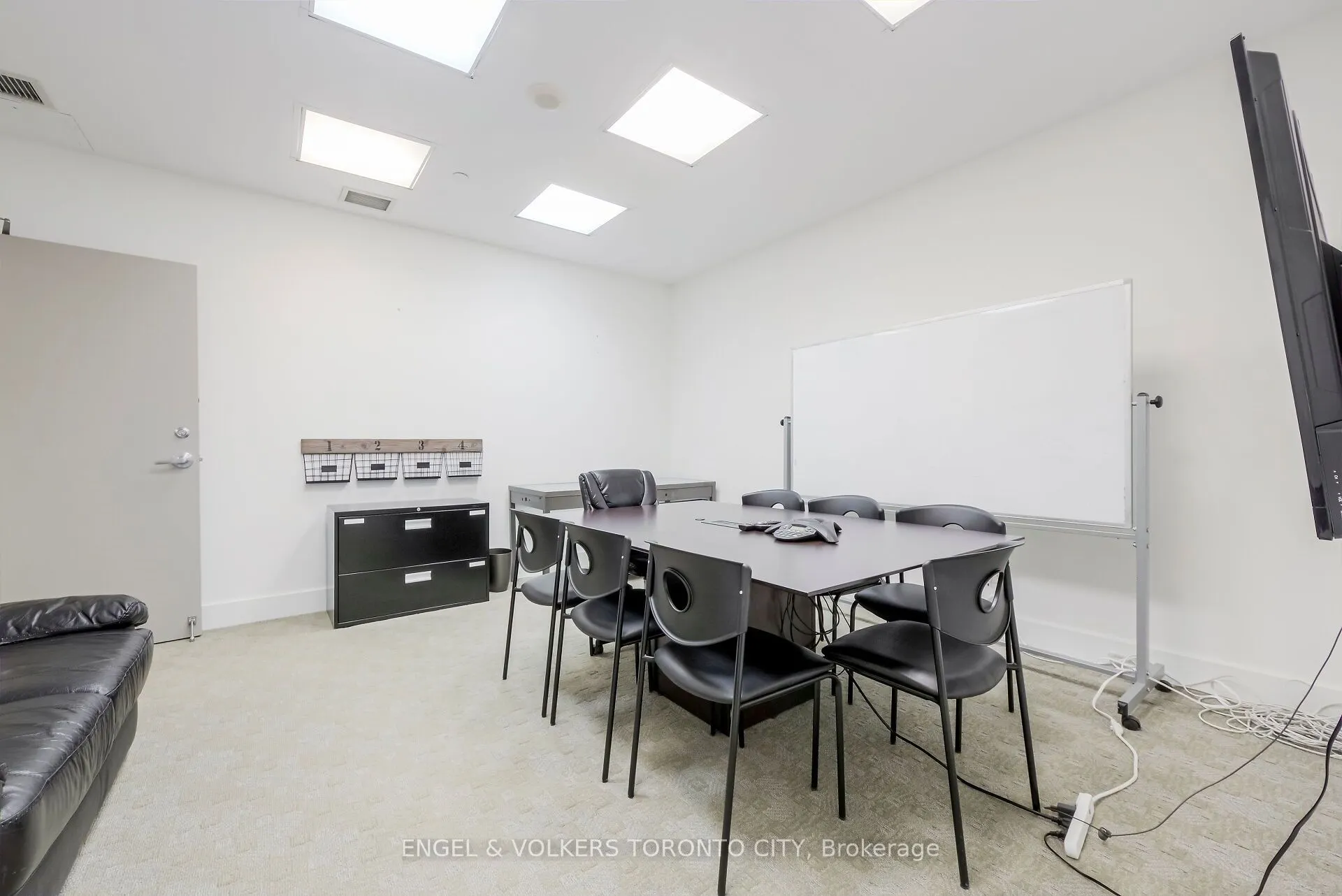 218 Queens Quay W, #3rd Floor