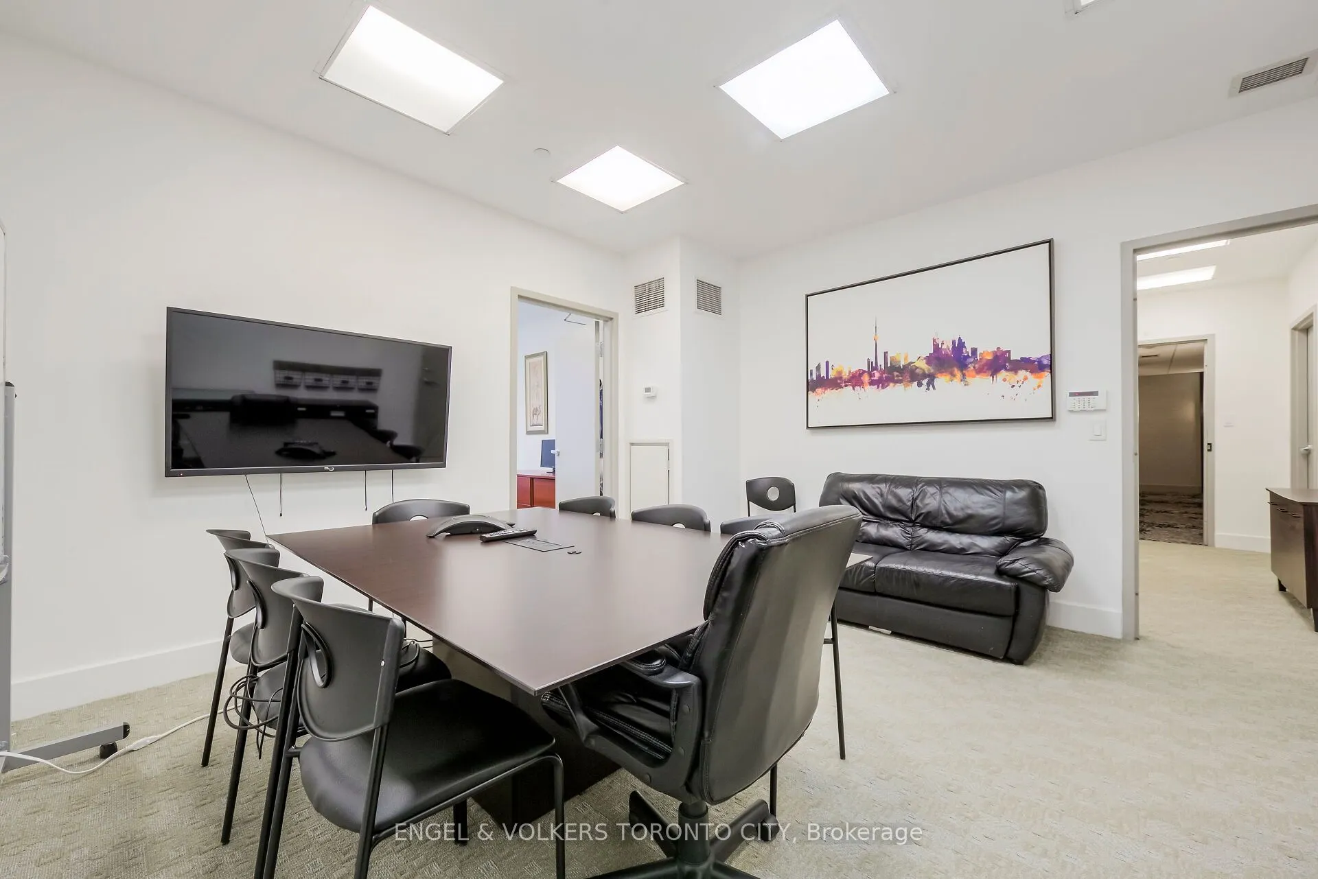 218 Queens Quay W, #3rd Floor