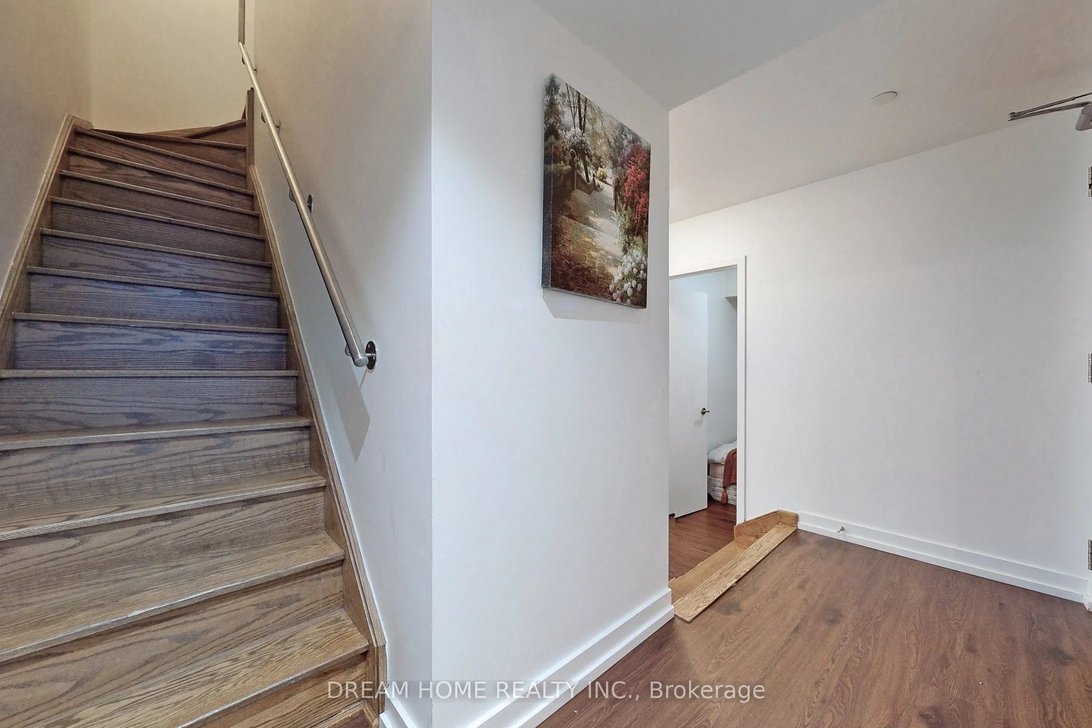 62 Dan Leckie Way, #TH01