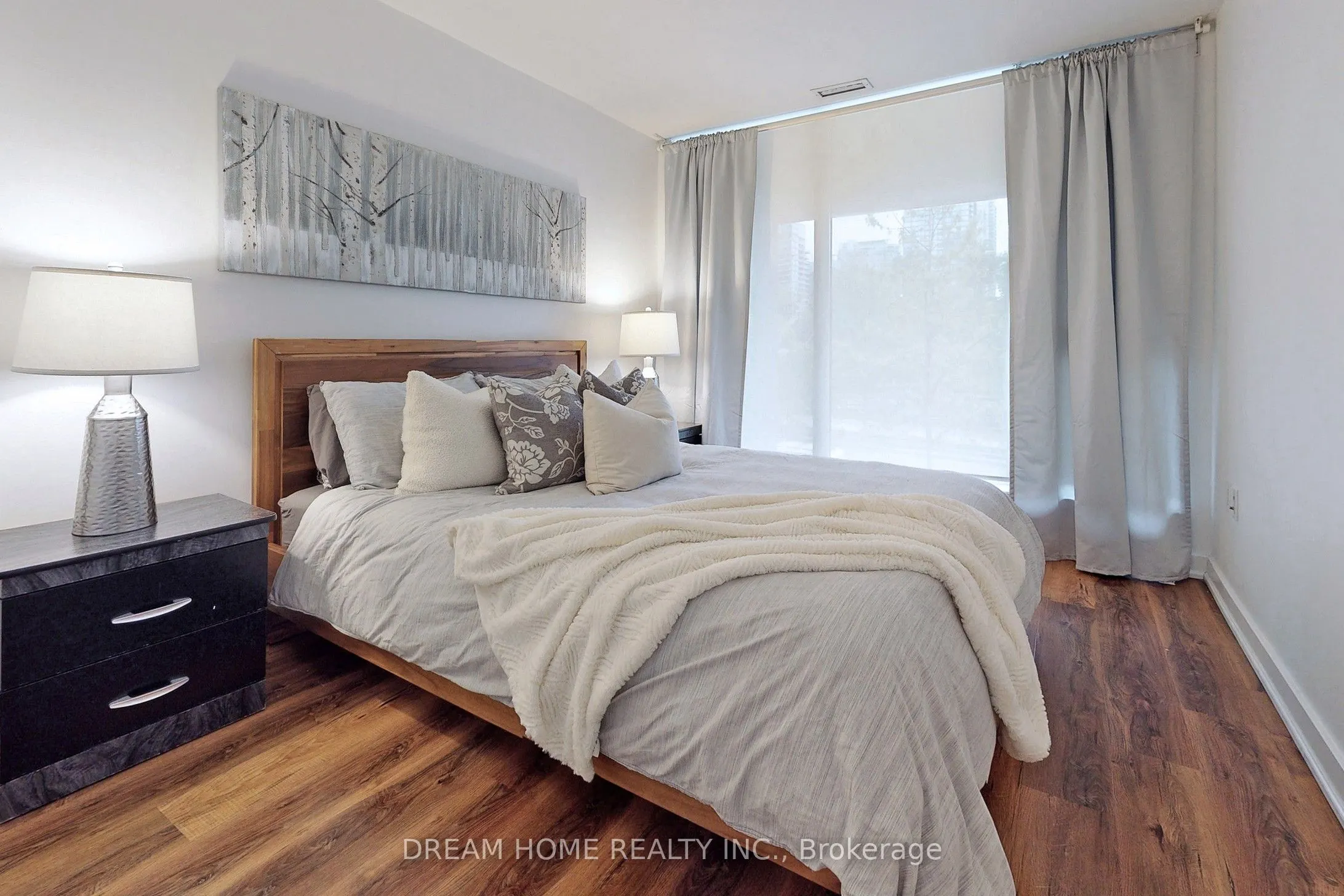 62 Dan Leckie Way, #TH01