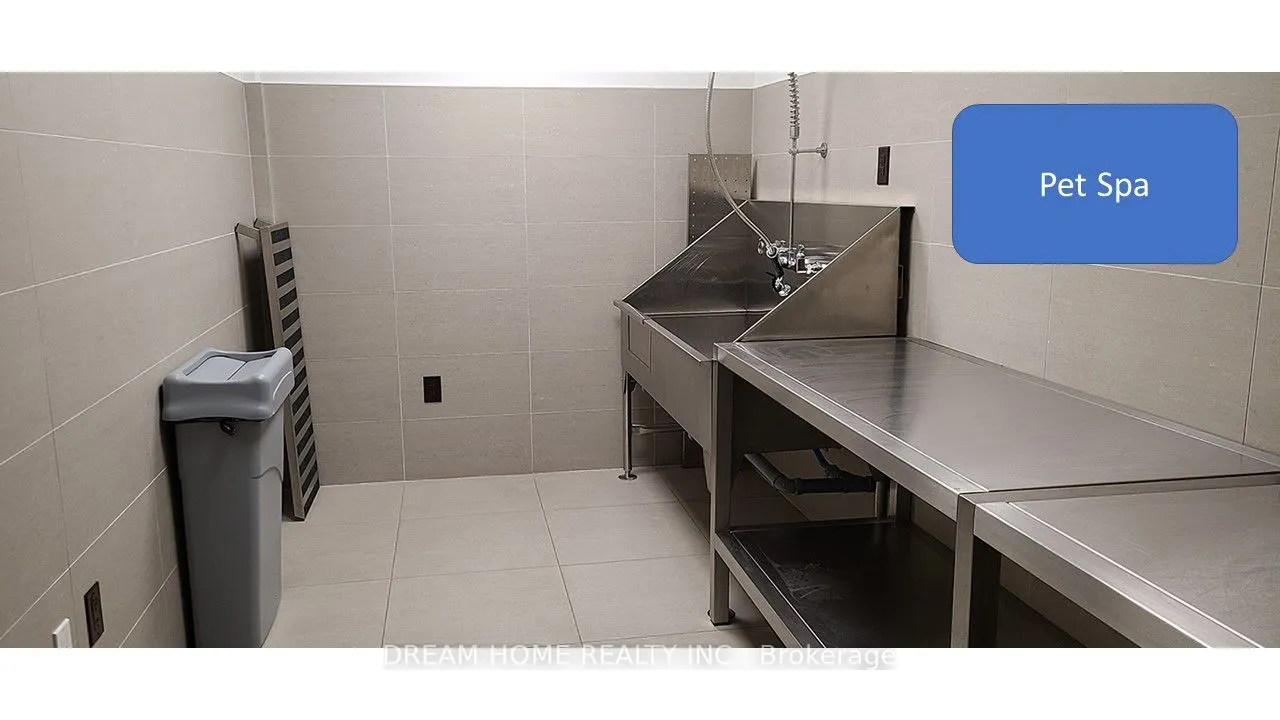 62 Dan Leckie Way, #TH01