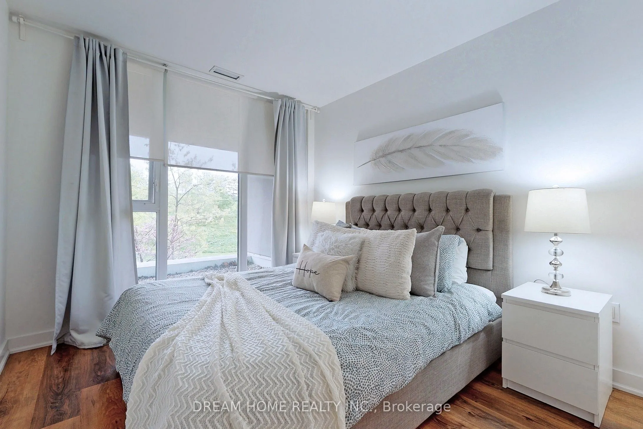 62 Dan Leckie Way, #TH01
