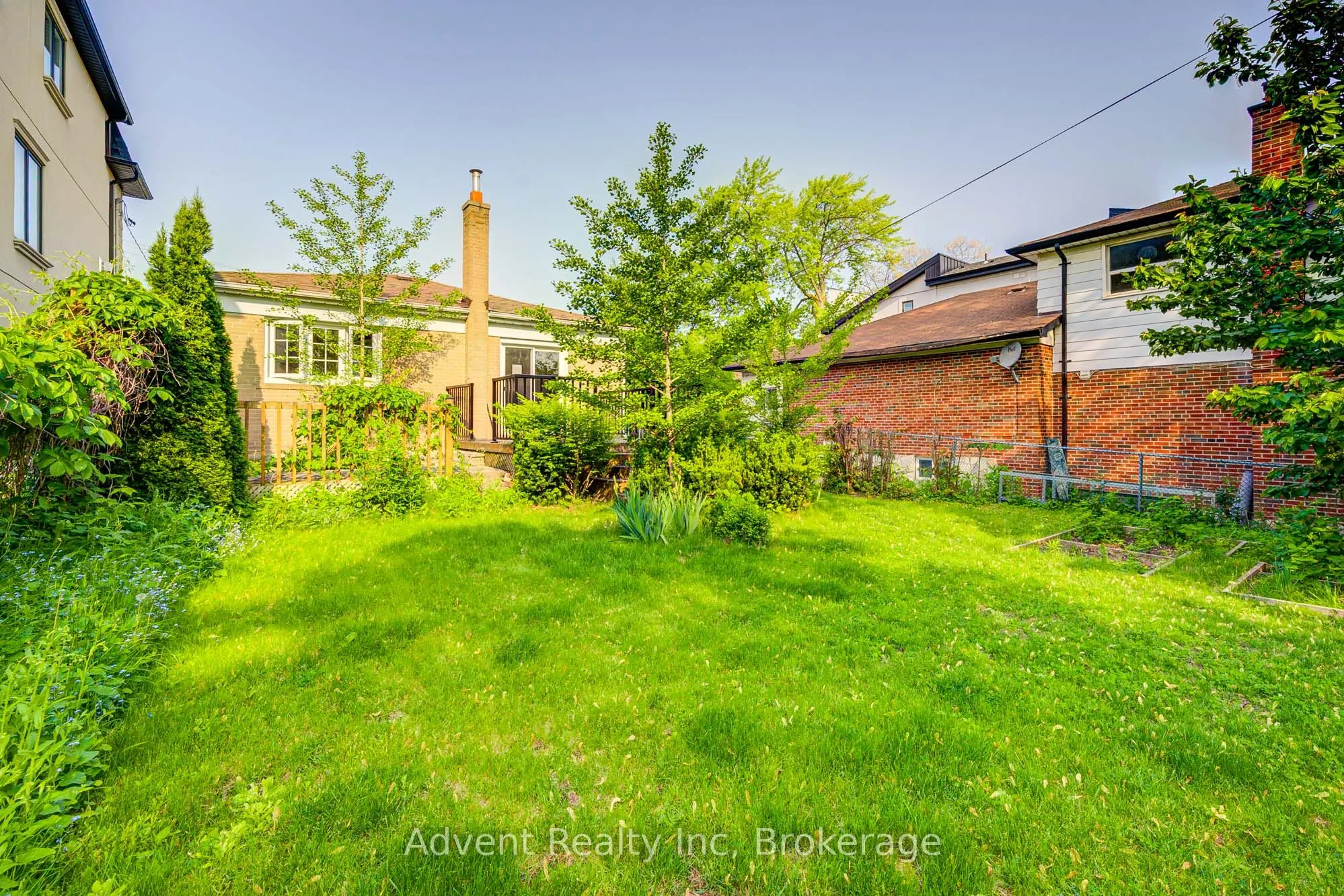223 Willowdale Avenue