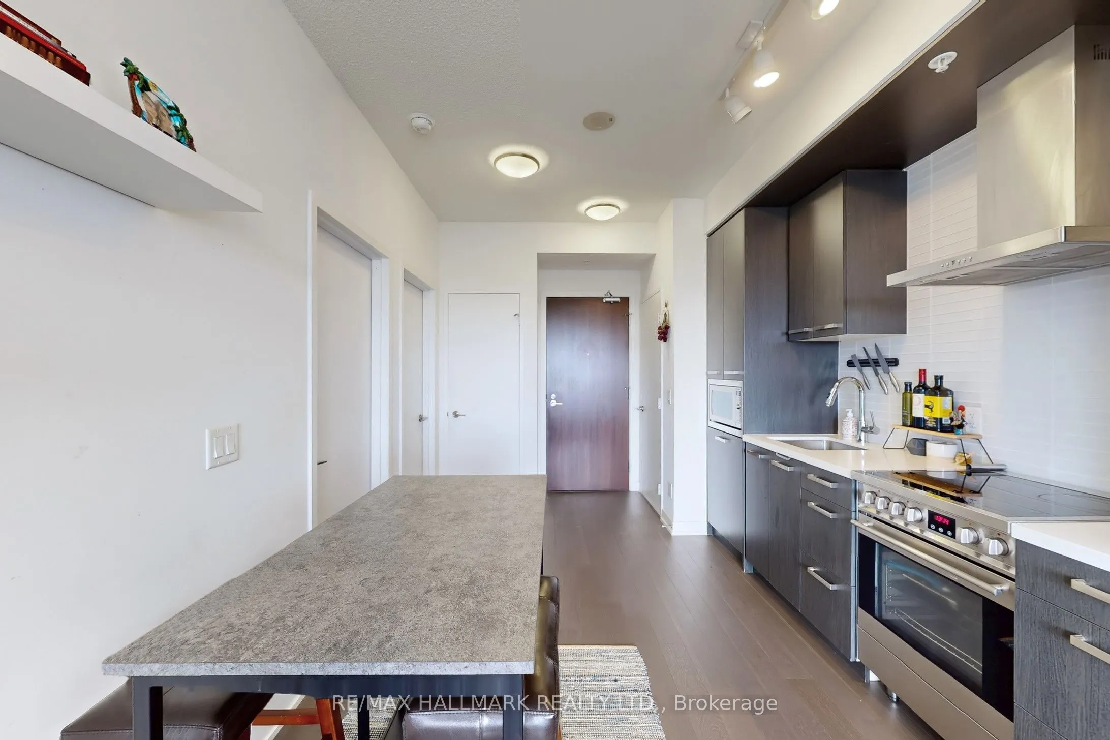 120 Bayview Avenue, #N808