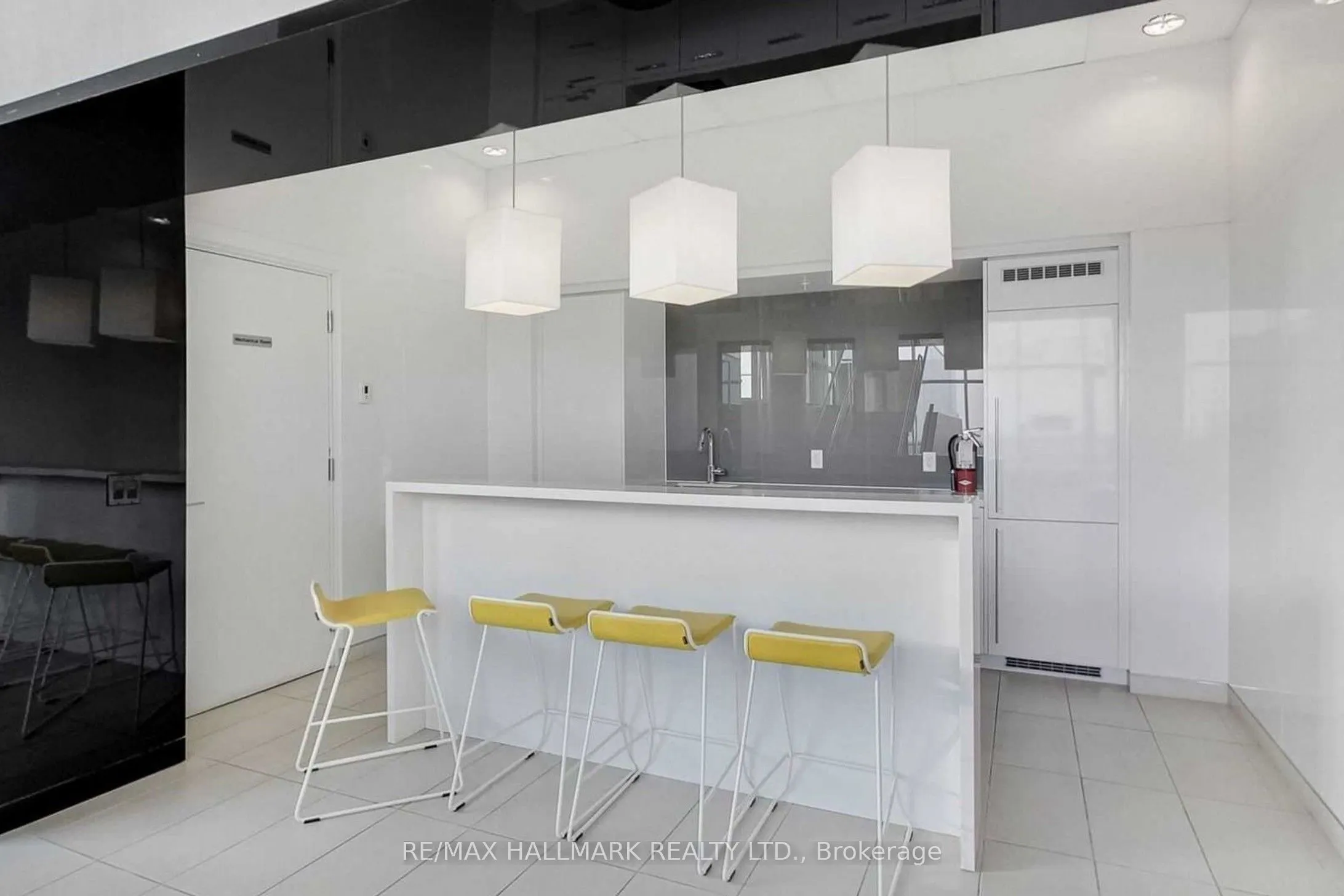 120 Bayview Avenue, #N808