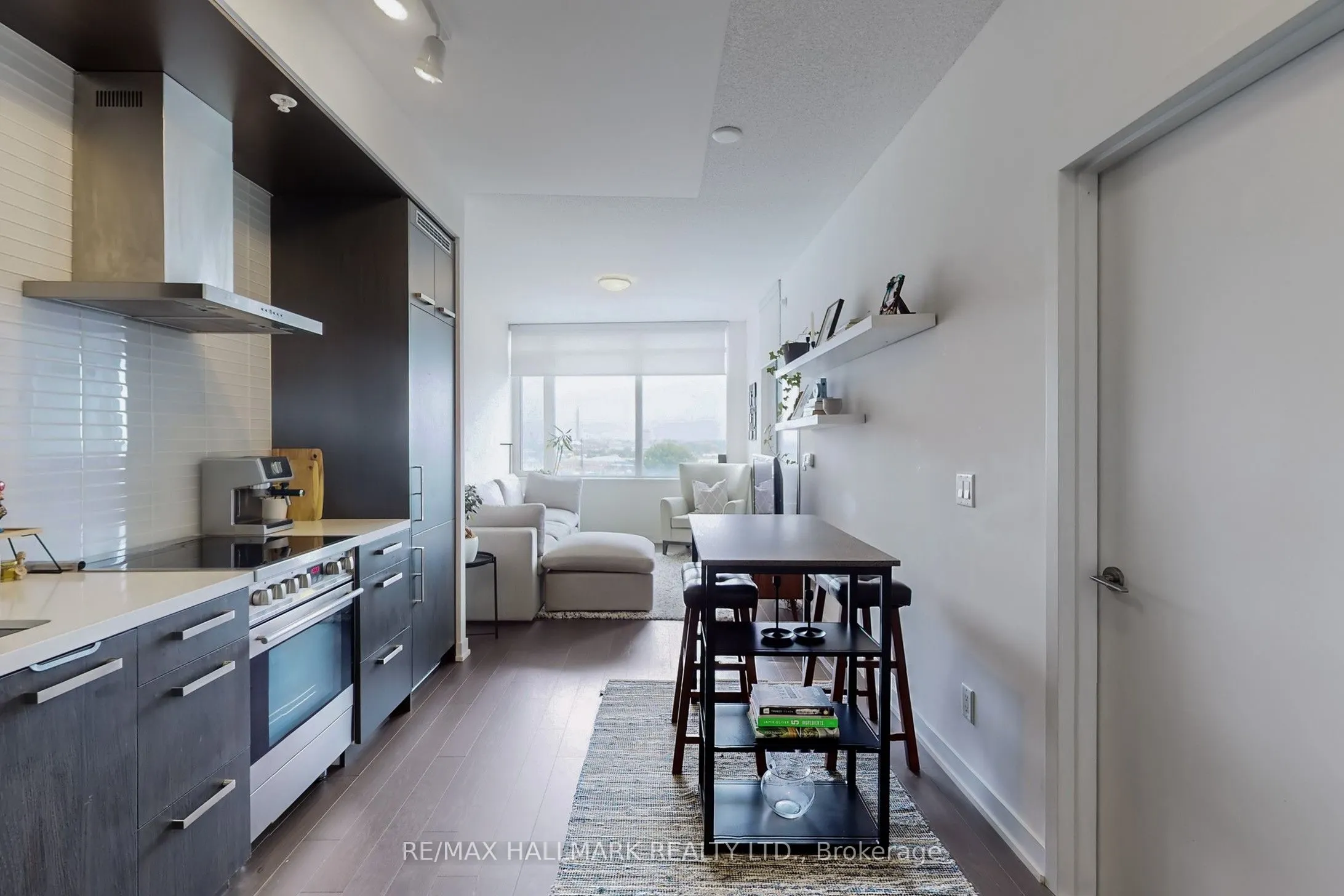 120 Bayview Avenue, #N808