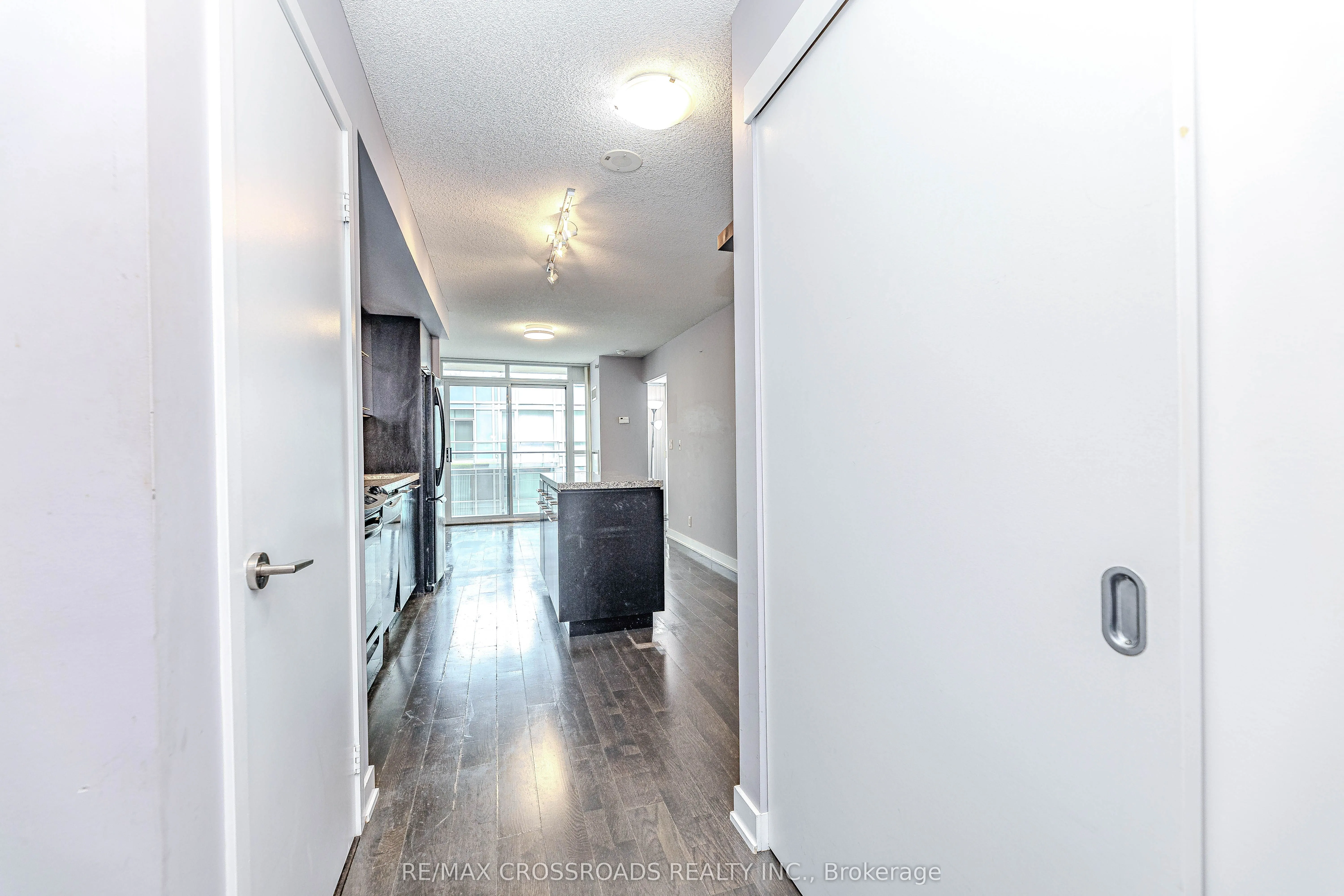21 Nelson Street, #615