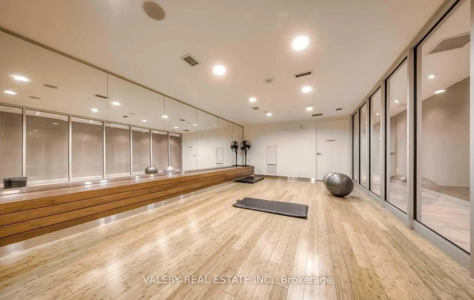 15 Iceboat Terrace, #4103