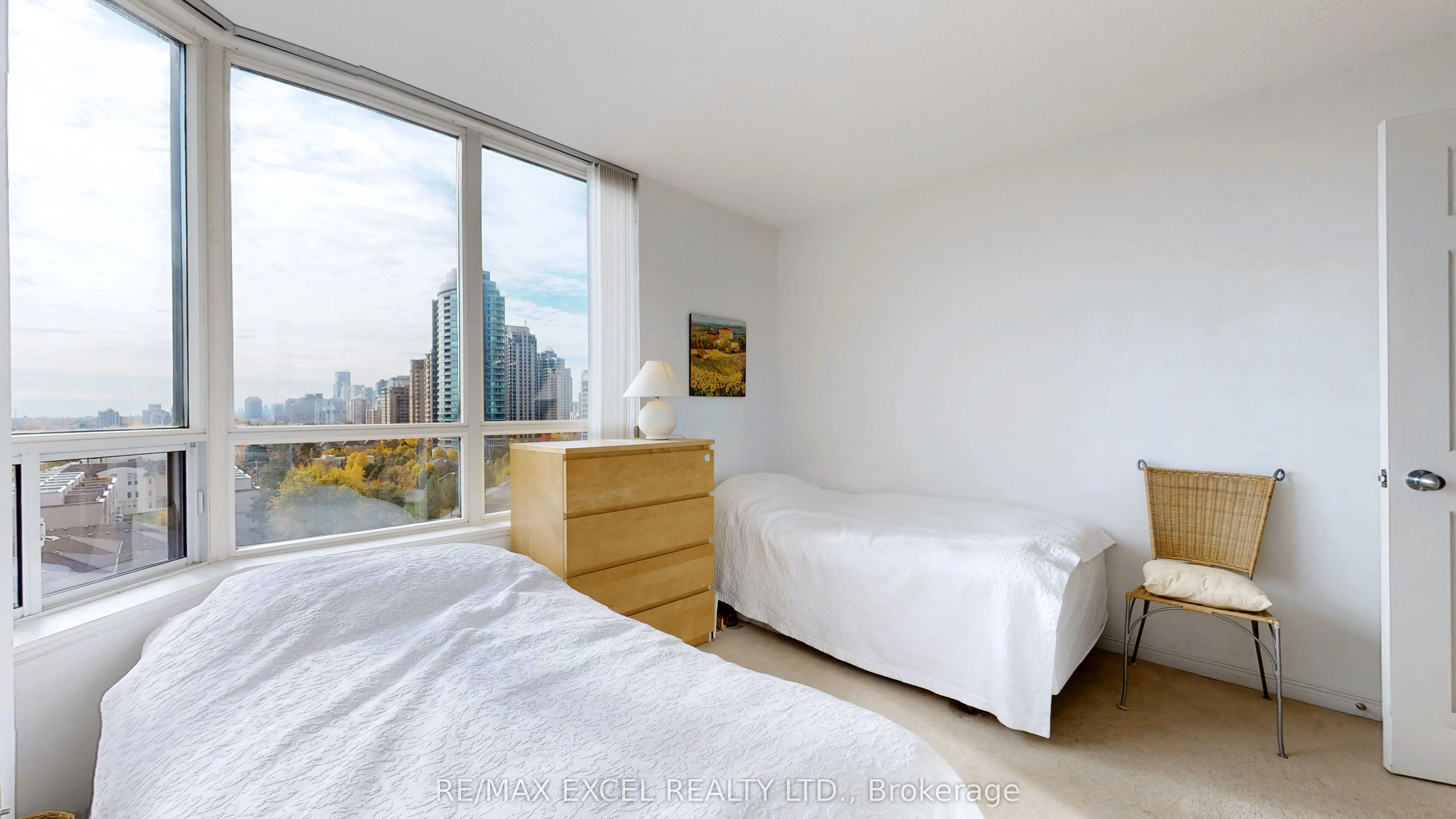 35 Finch Avenue E, #1009