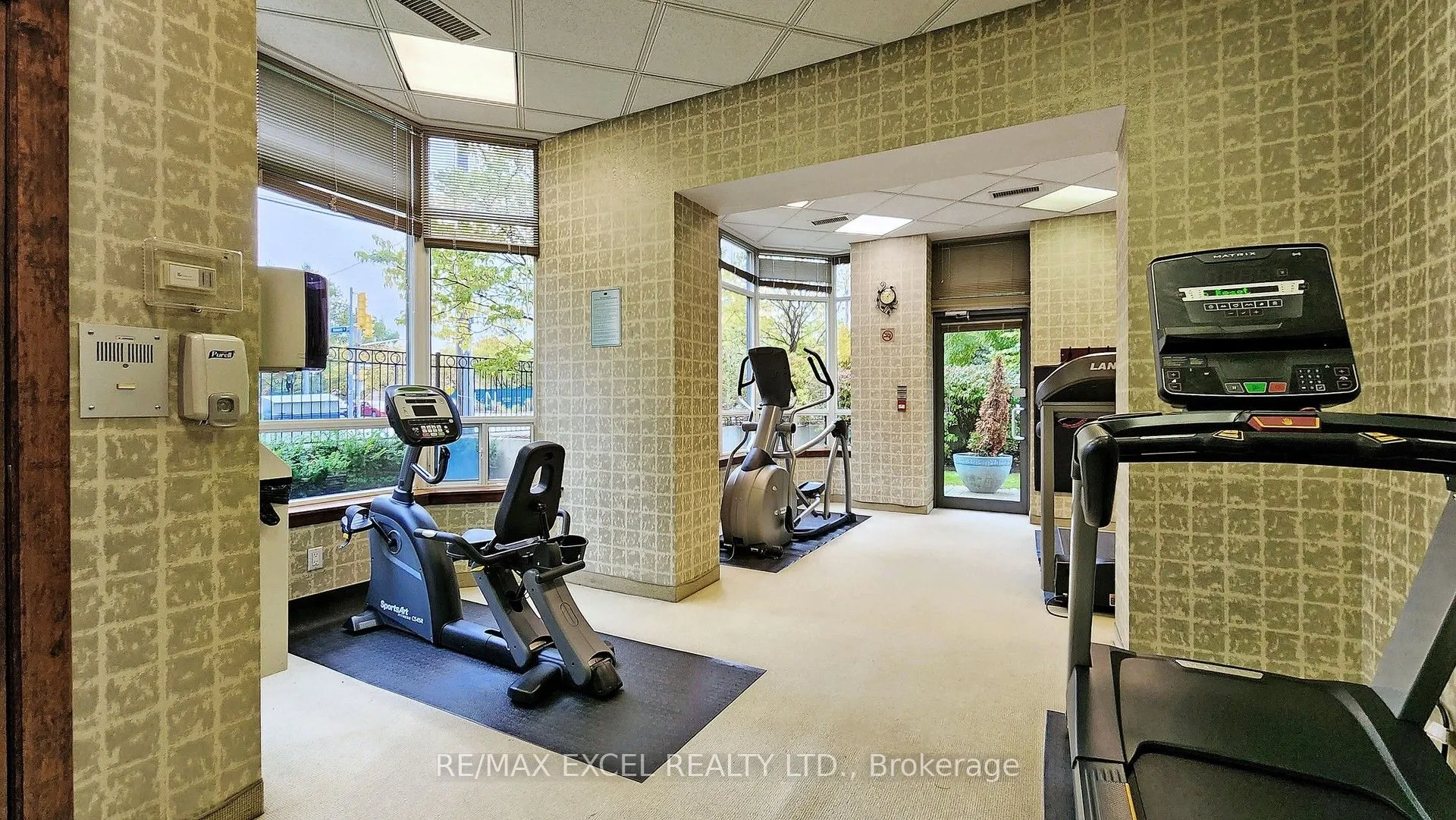35 Finch Avenue E, #1009