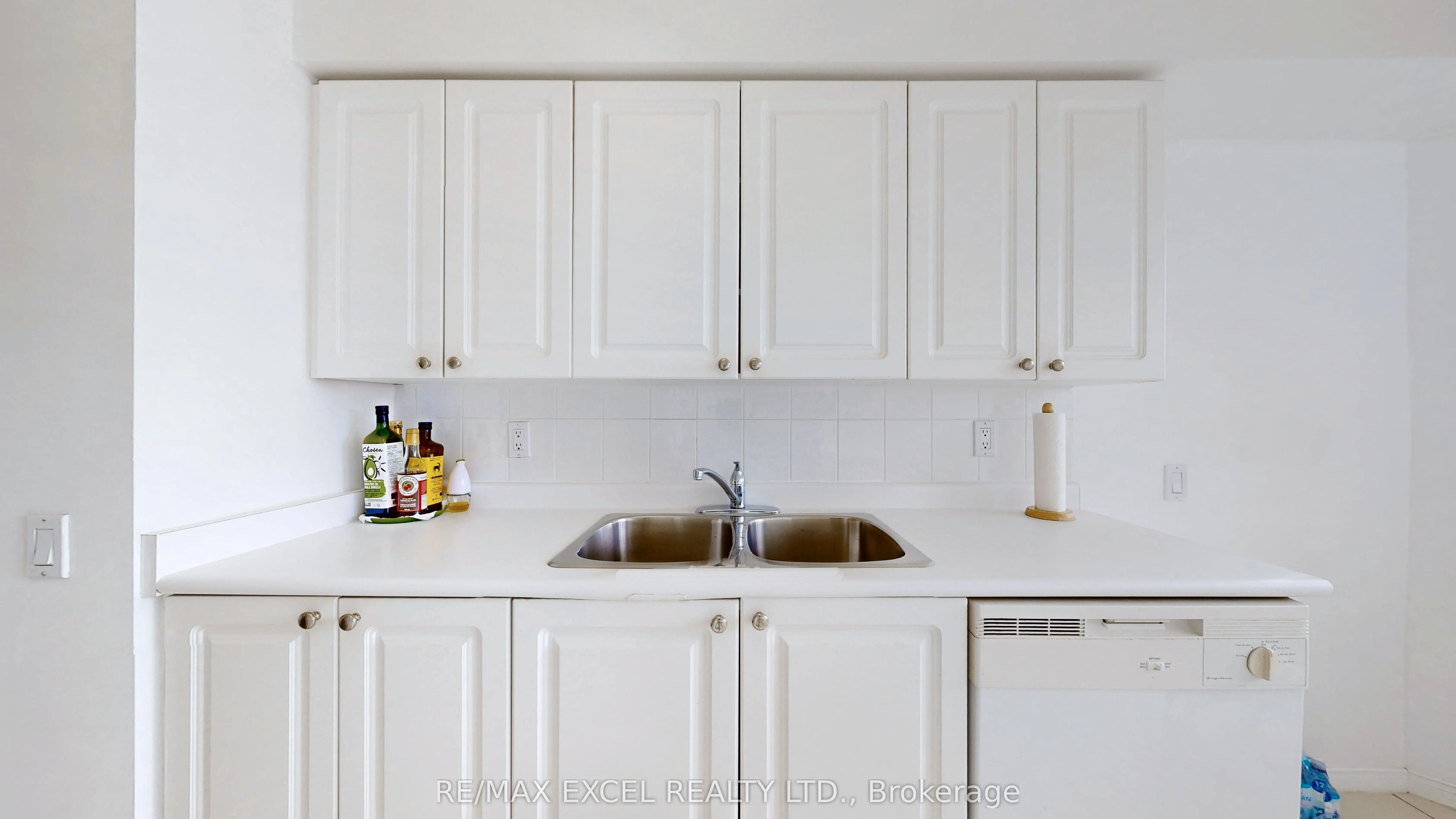 35 Finch Avenue E, #1009
