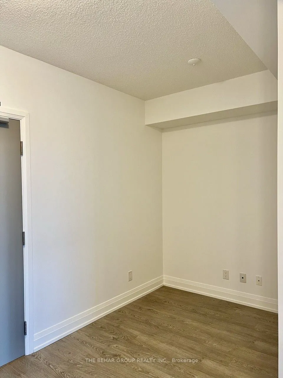 591 Sheppard Avenue E, #822