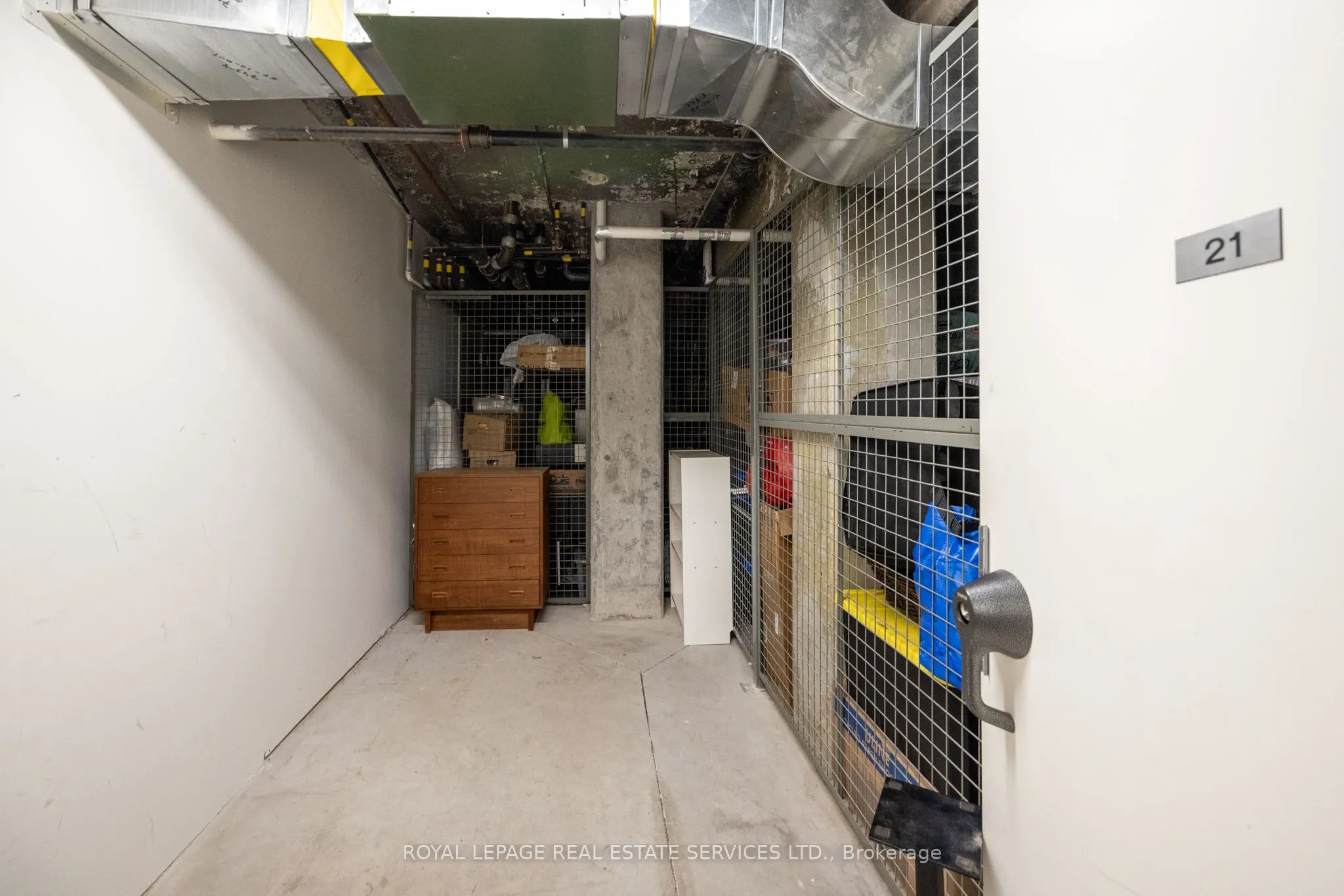 10 Wellesley Place, #101