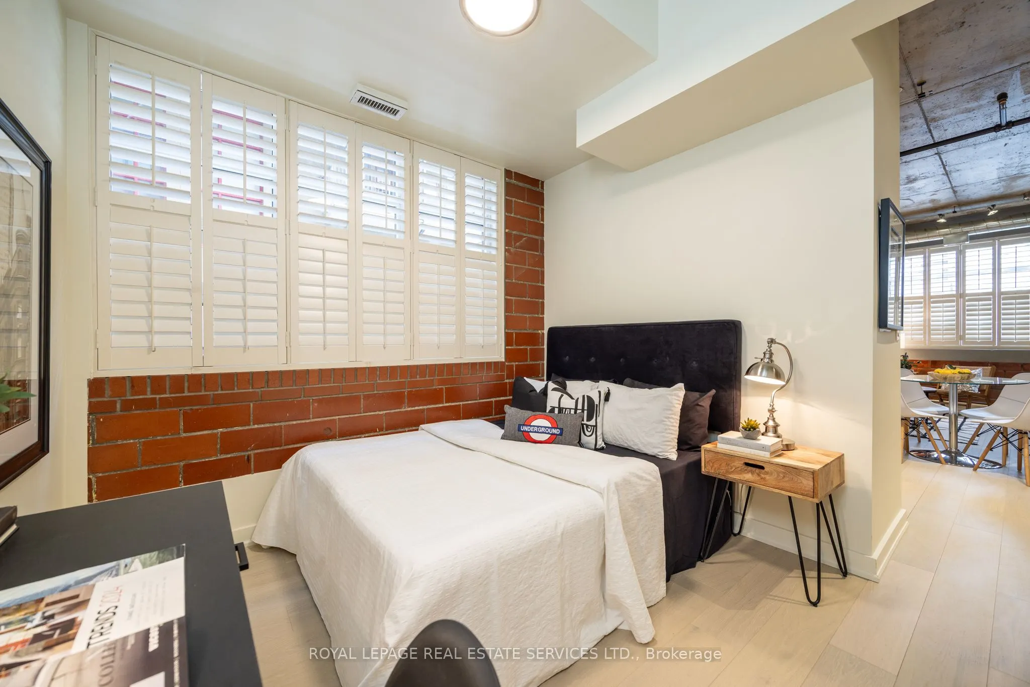 10 Wellesley Place, #101
