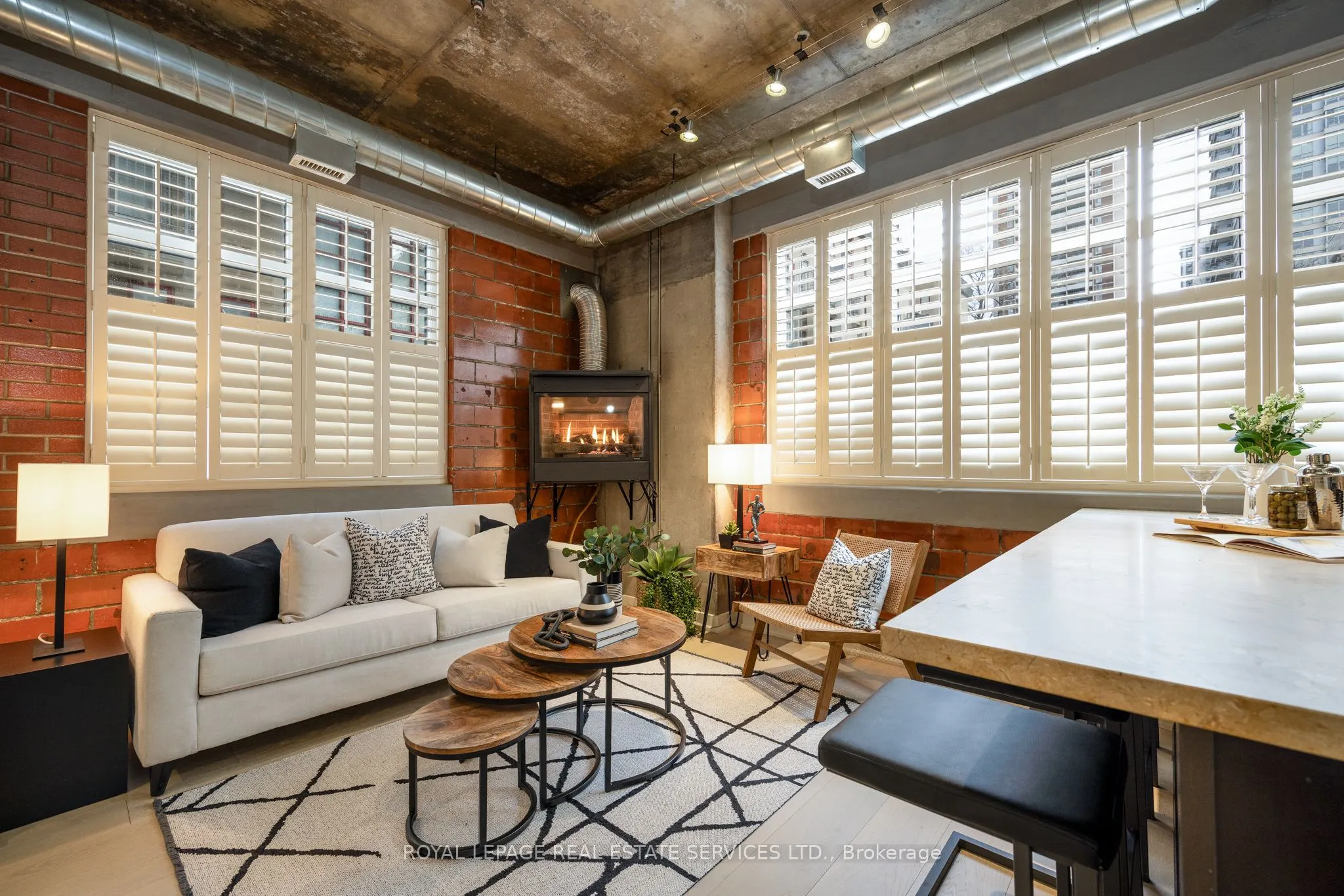 10 Wellesley Place, #101