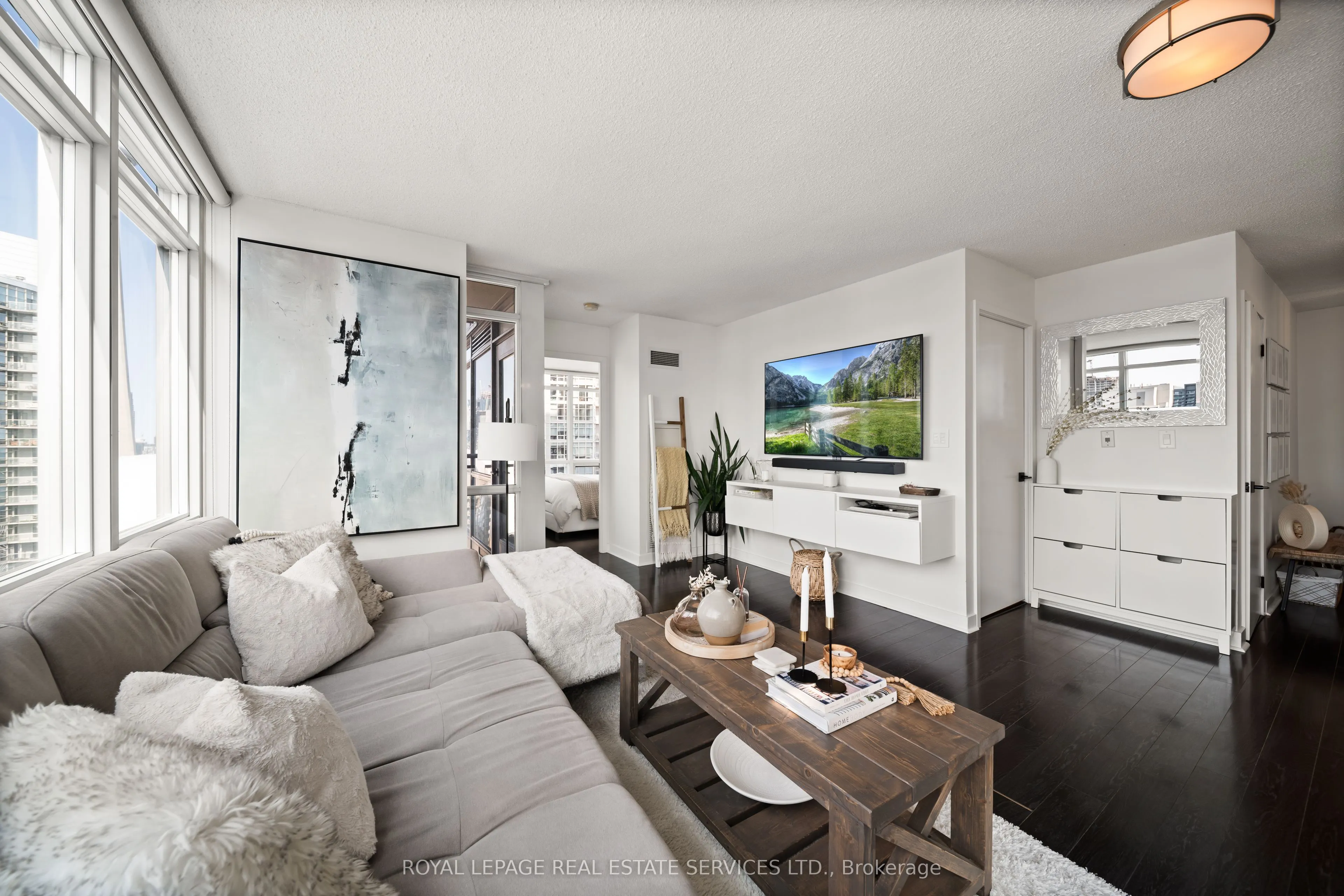 11 Brunel Court, #3906