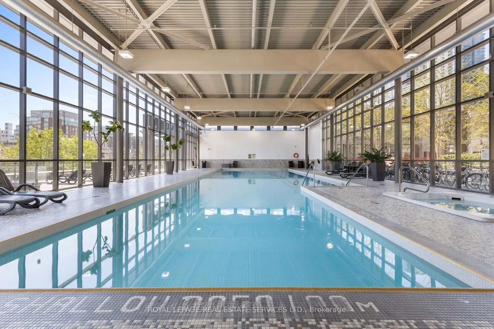 11 Brunel Court, #3906