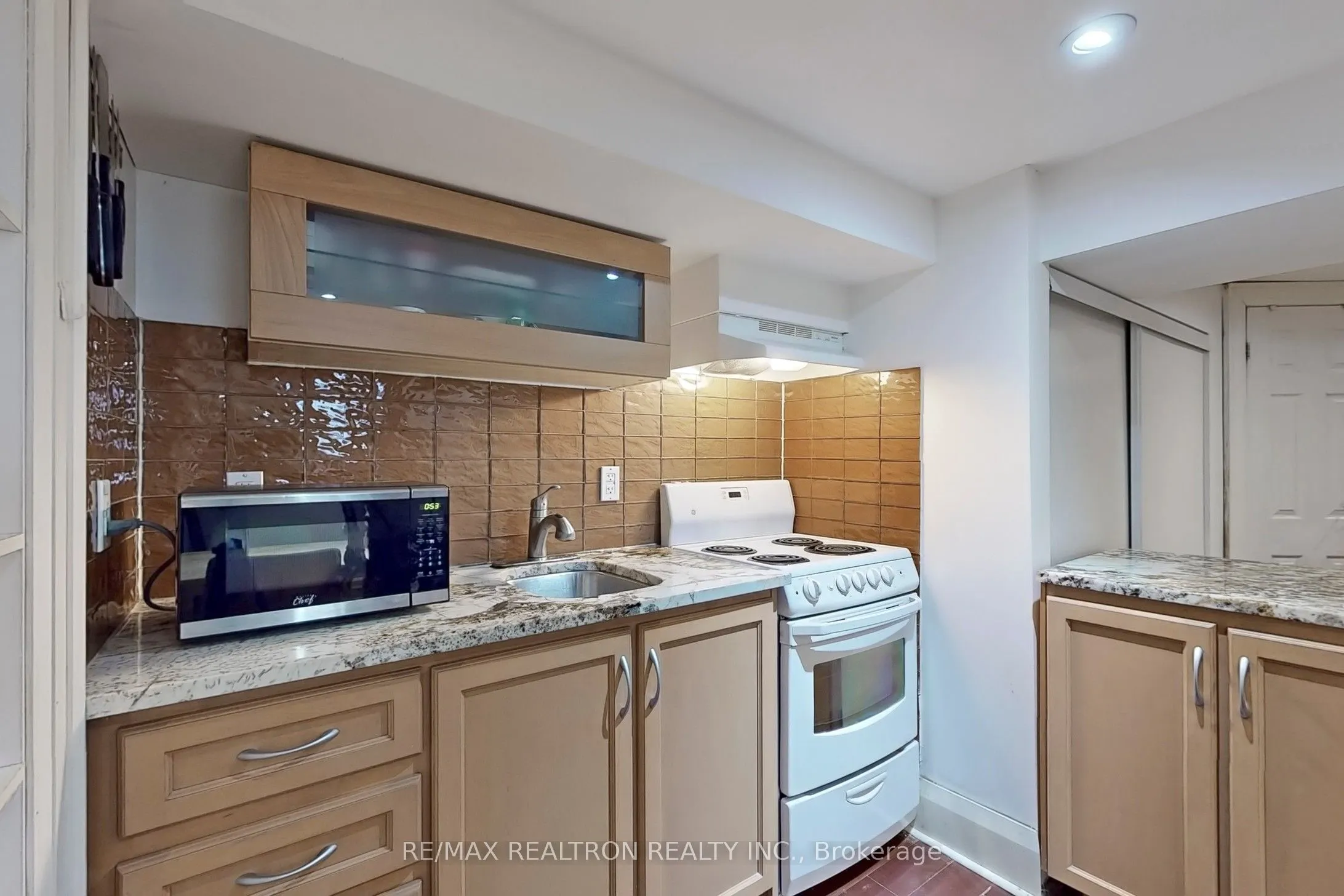 88 Lawrence Avenue E, #Basement